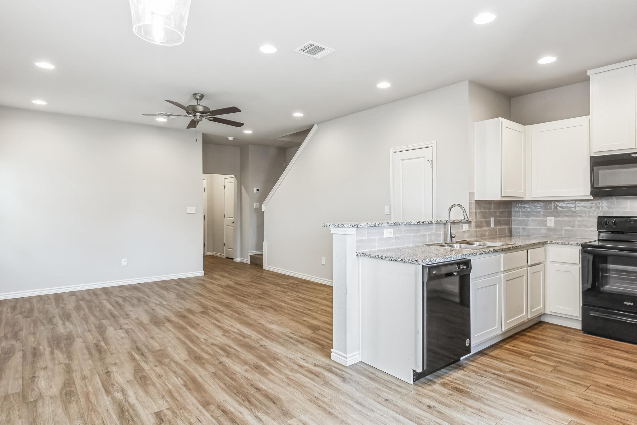 203 Peruna Dr, Marble Falls, TX 78654