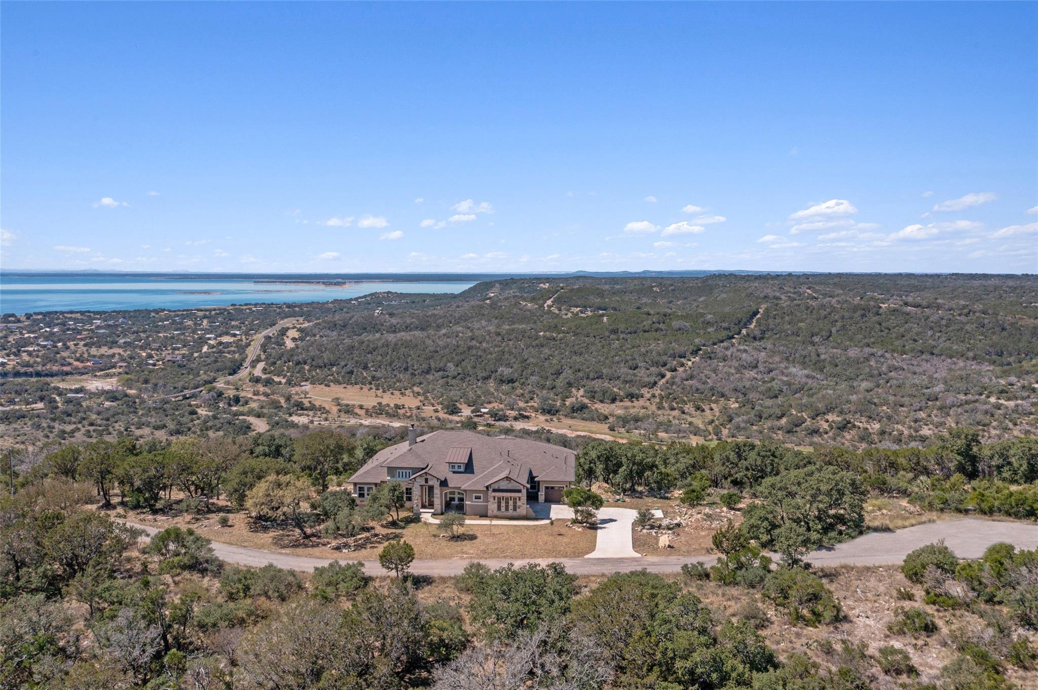 235 Chestnut Xing, Burnet, TX 78611