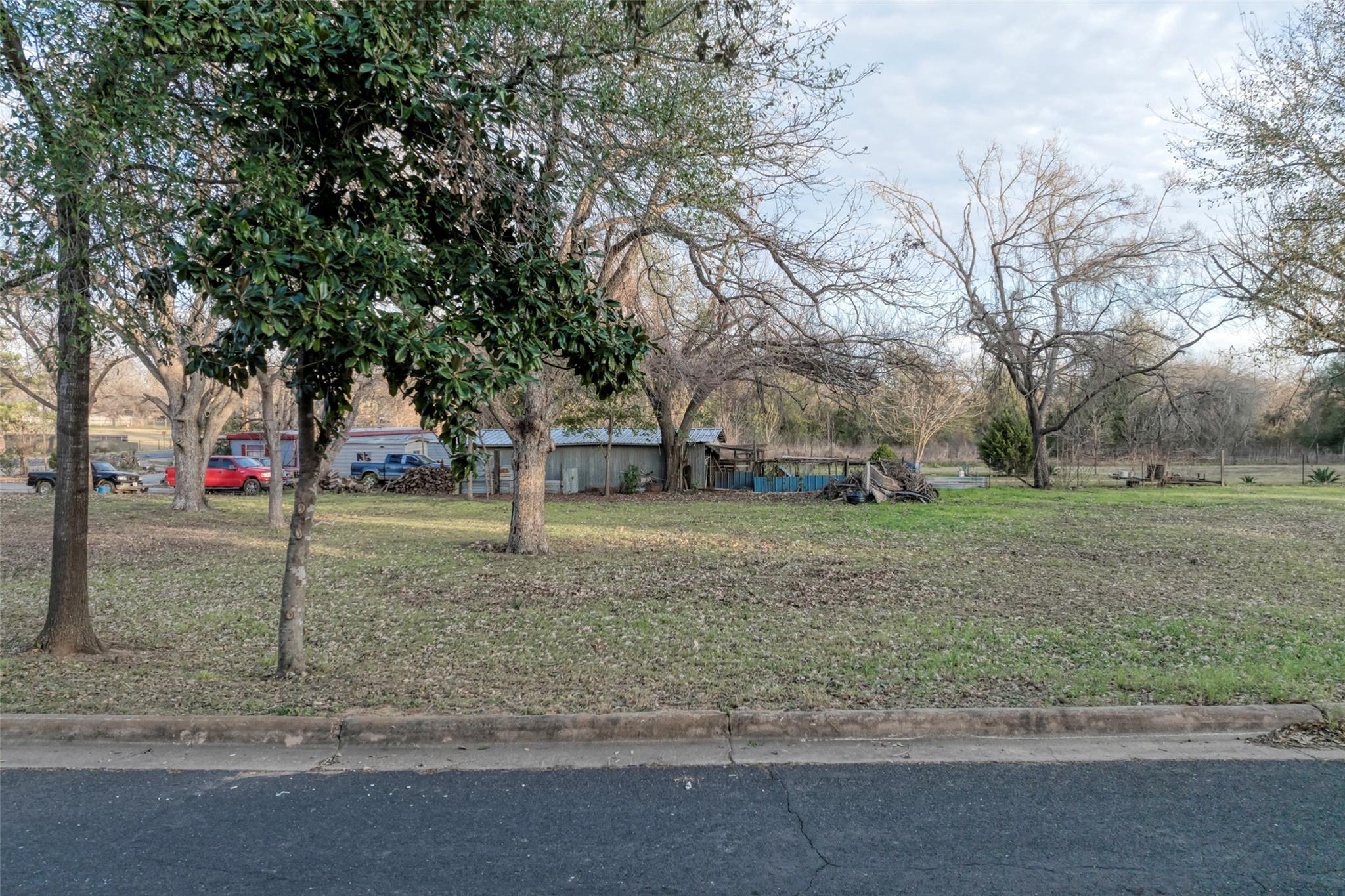 Lot 2 E Alamo St, Elgin, TX 78621