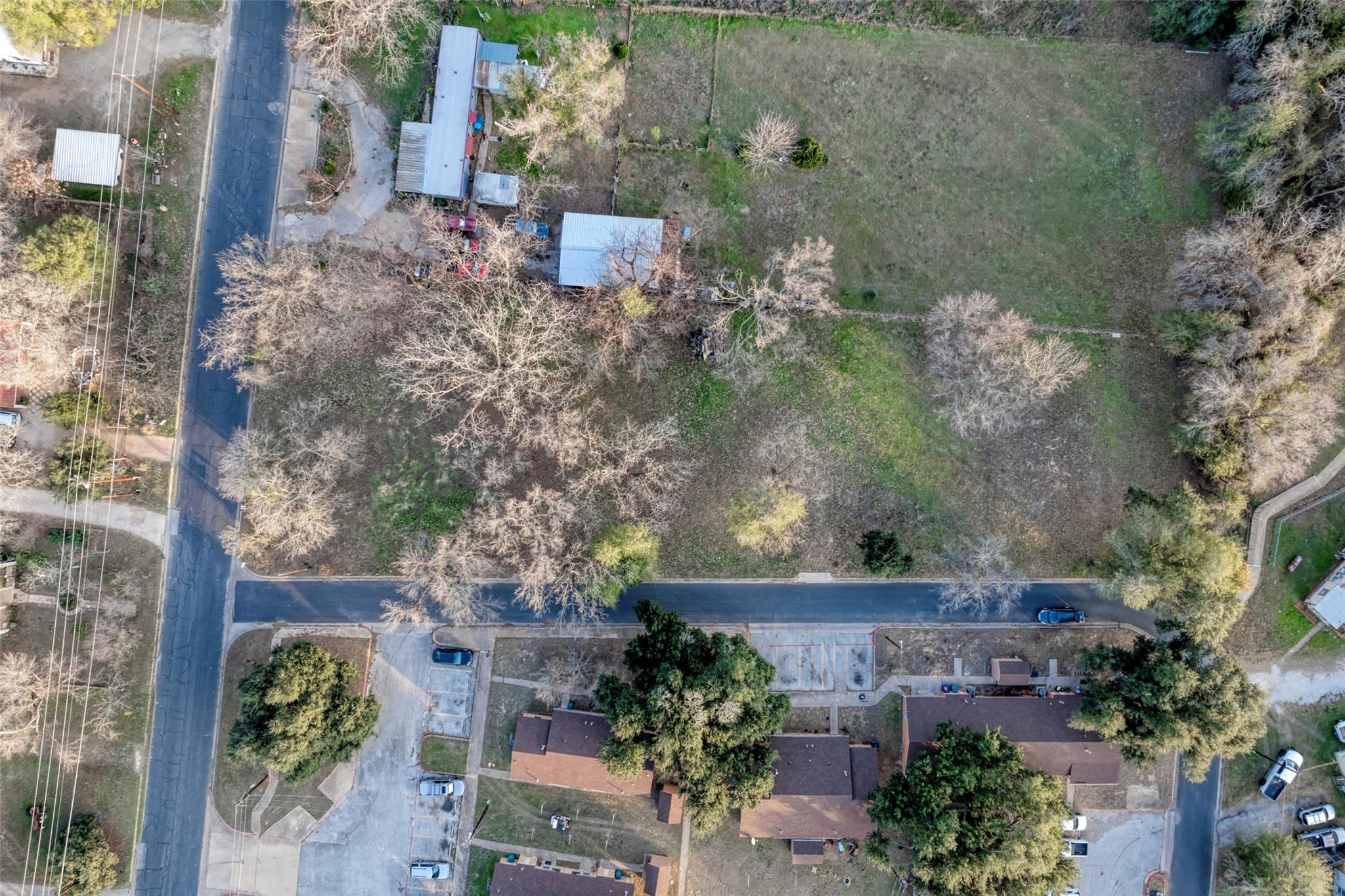 Lot 2 E Alamo St, Elgin, TX 78621