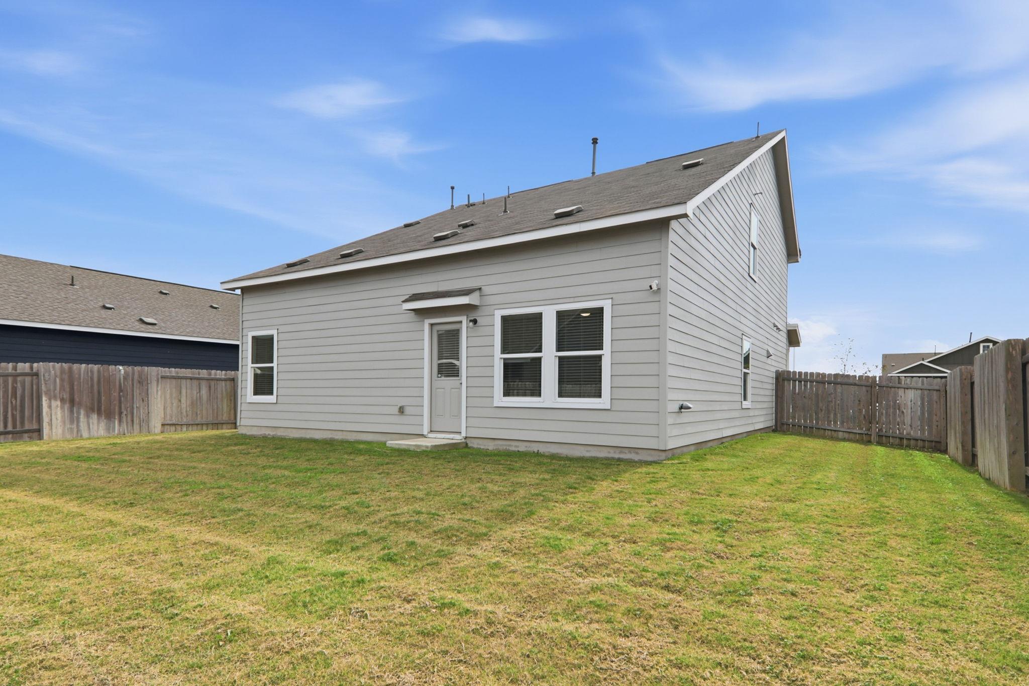 1200 Rio Frio Ln, Georgetown, TX 78626