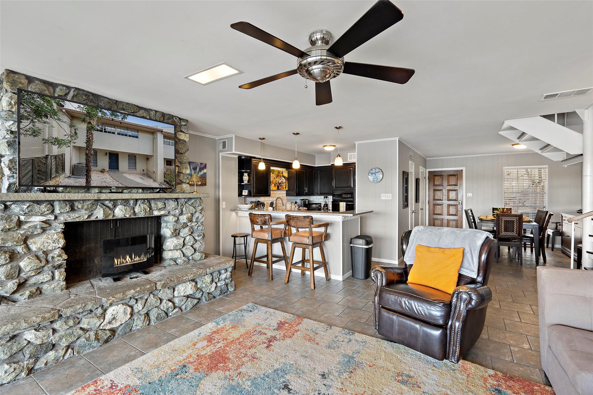 1601 Judy Lynn Dr # 111, Spicewood, TX 78669