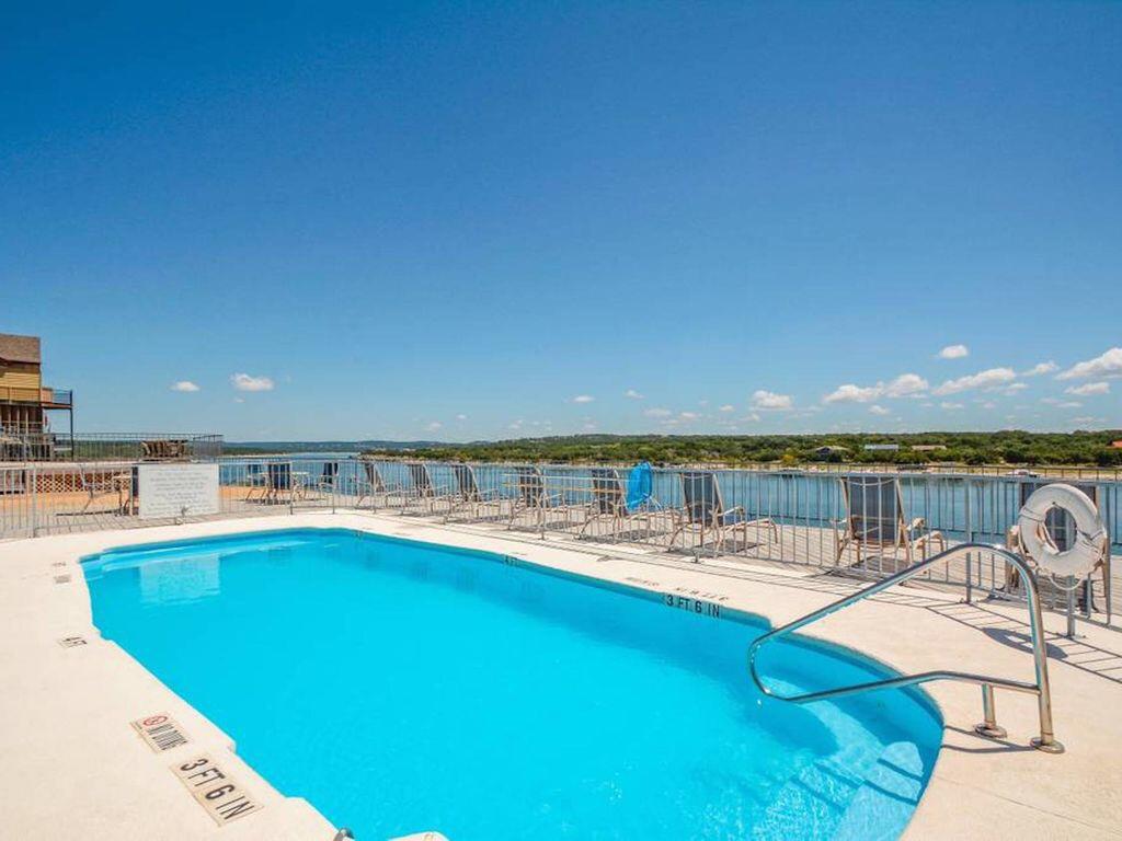 1601 Judy Lynn Dr # 111, Spicewood, TX 78669