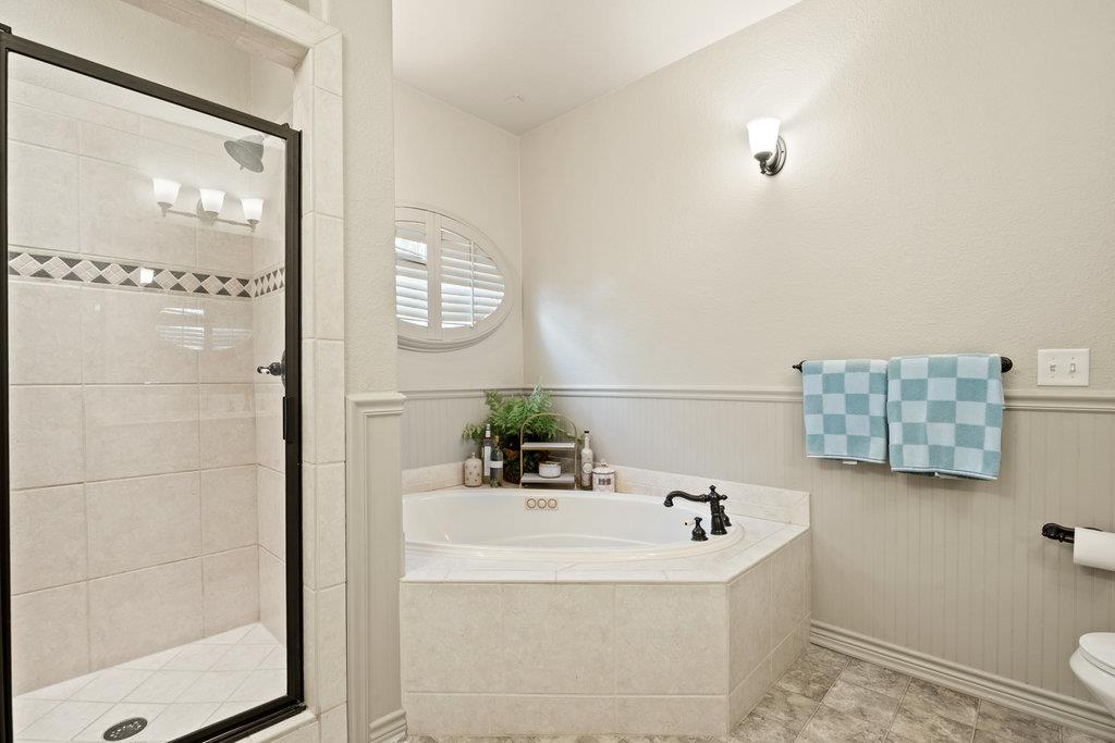 104 River Ranch Rd, Kingsland, TX 78639