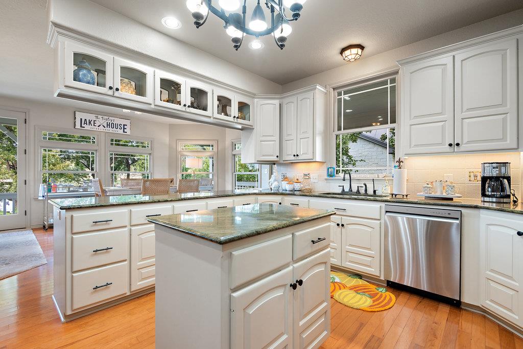 104 River Ranch Rd, Kingsland, TX 78639