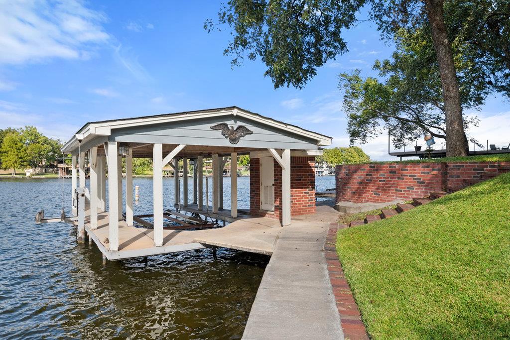 104 River Ranch Rd, Kingsland, TX 78639