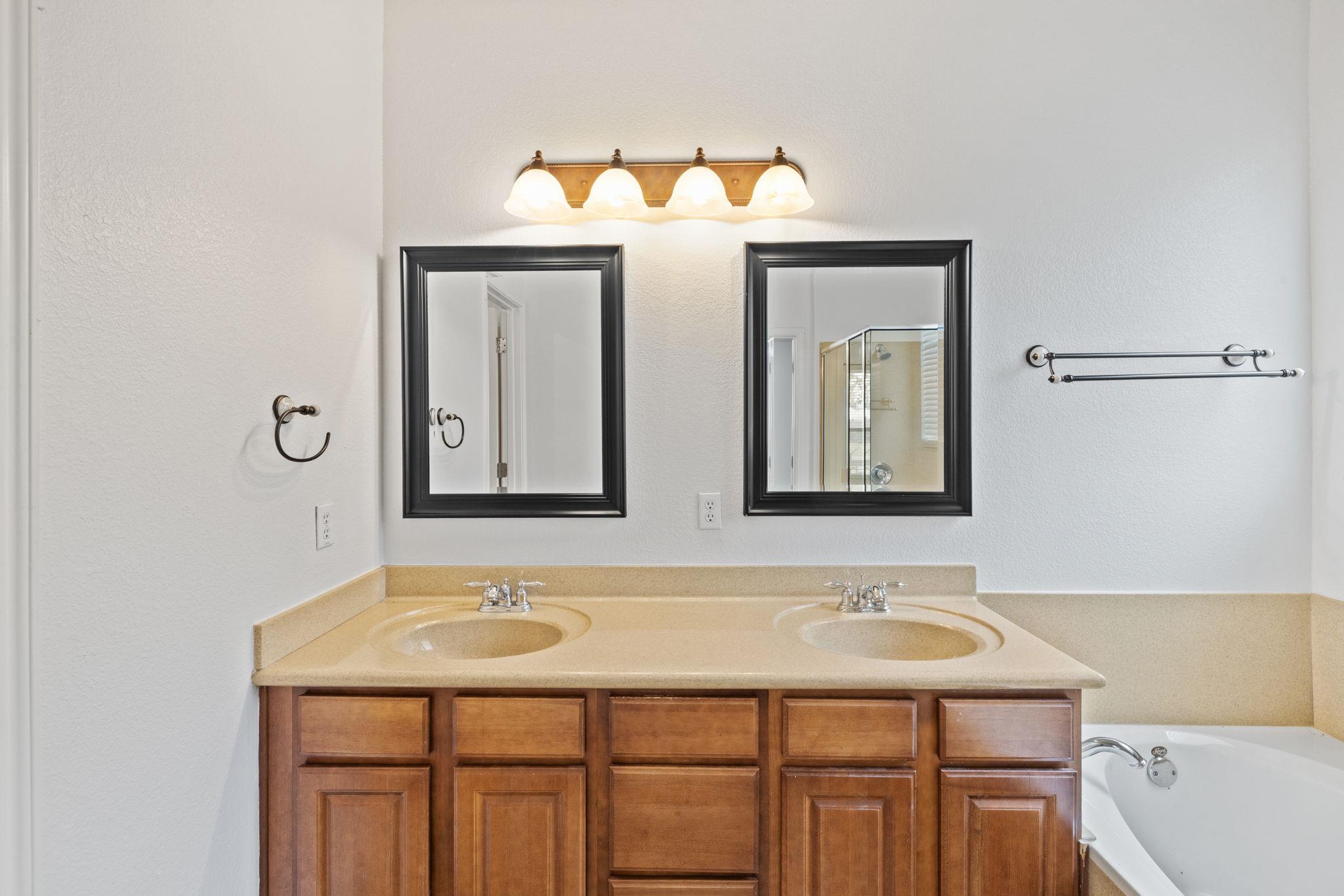 221 McGarity St, Kyle, TX 78640