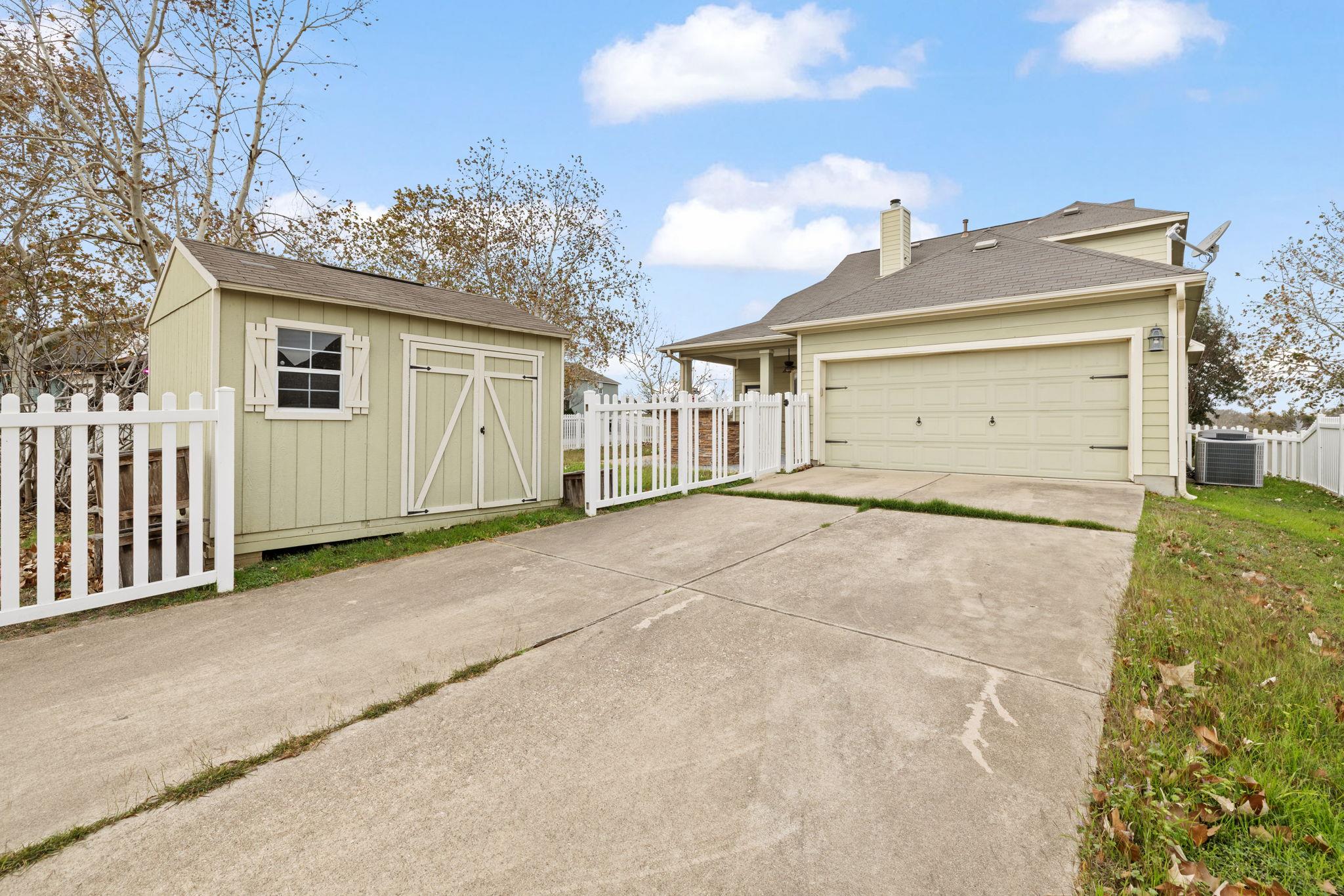 221 McGarity St, Kyle, TX 78640