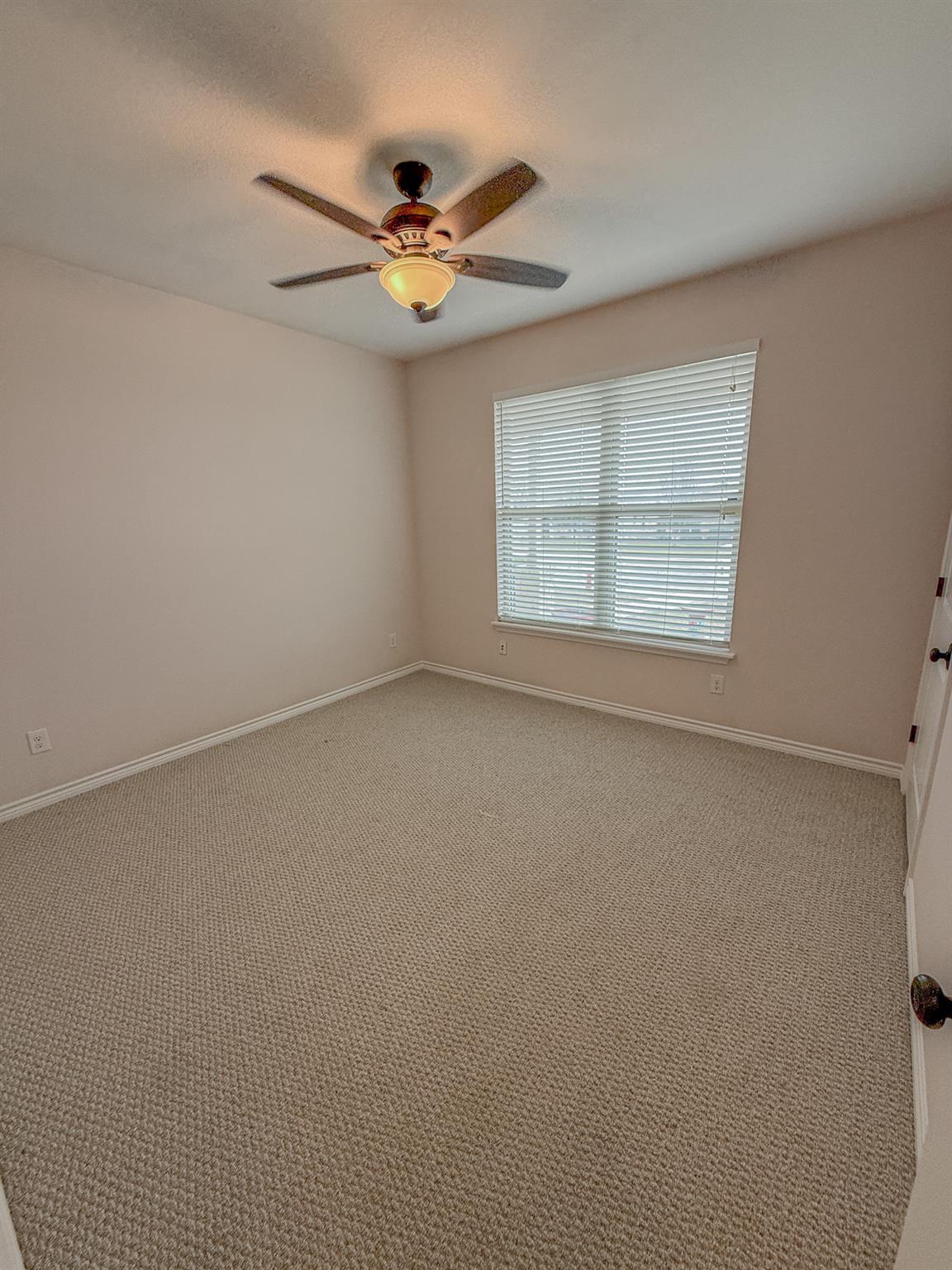 300 Western Sky Trl, Jarrell, TX 76537