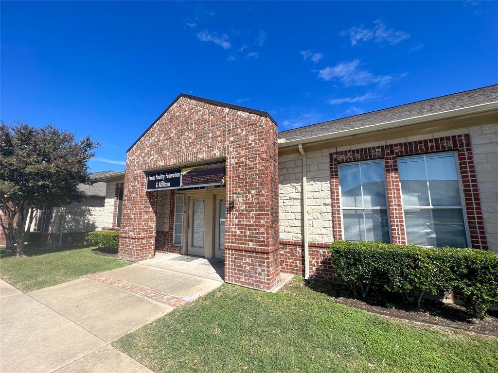 595 ROUND ROCK WEST Dr # 304, Round Rock, TX 78681