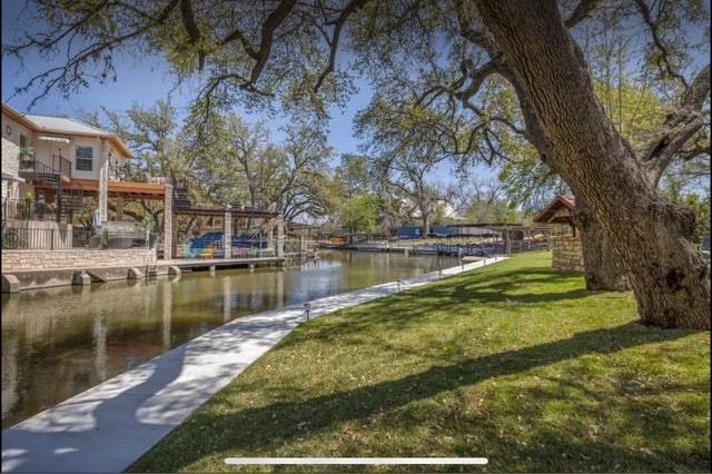 205 Pierce Dr, Kingsland, TX 78639