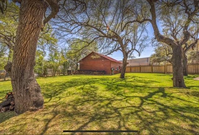 205 Pierce Dr, Kingsland, TX 78639