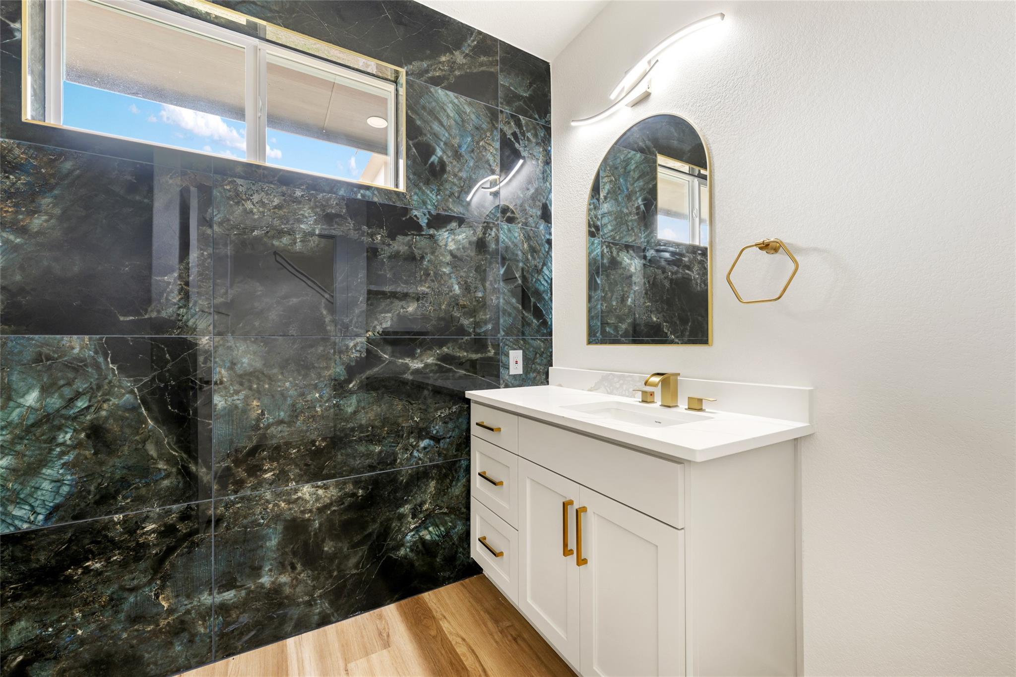 144 Waimanalo Ln, Bastrop, TX 78602