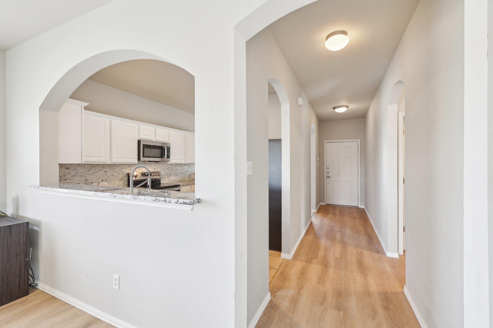 211 Almquist St, Hutto, TX 78634