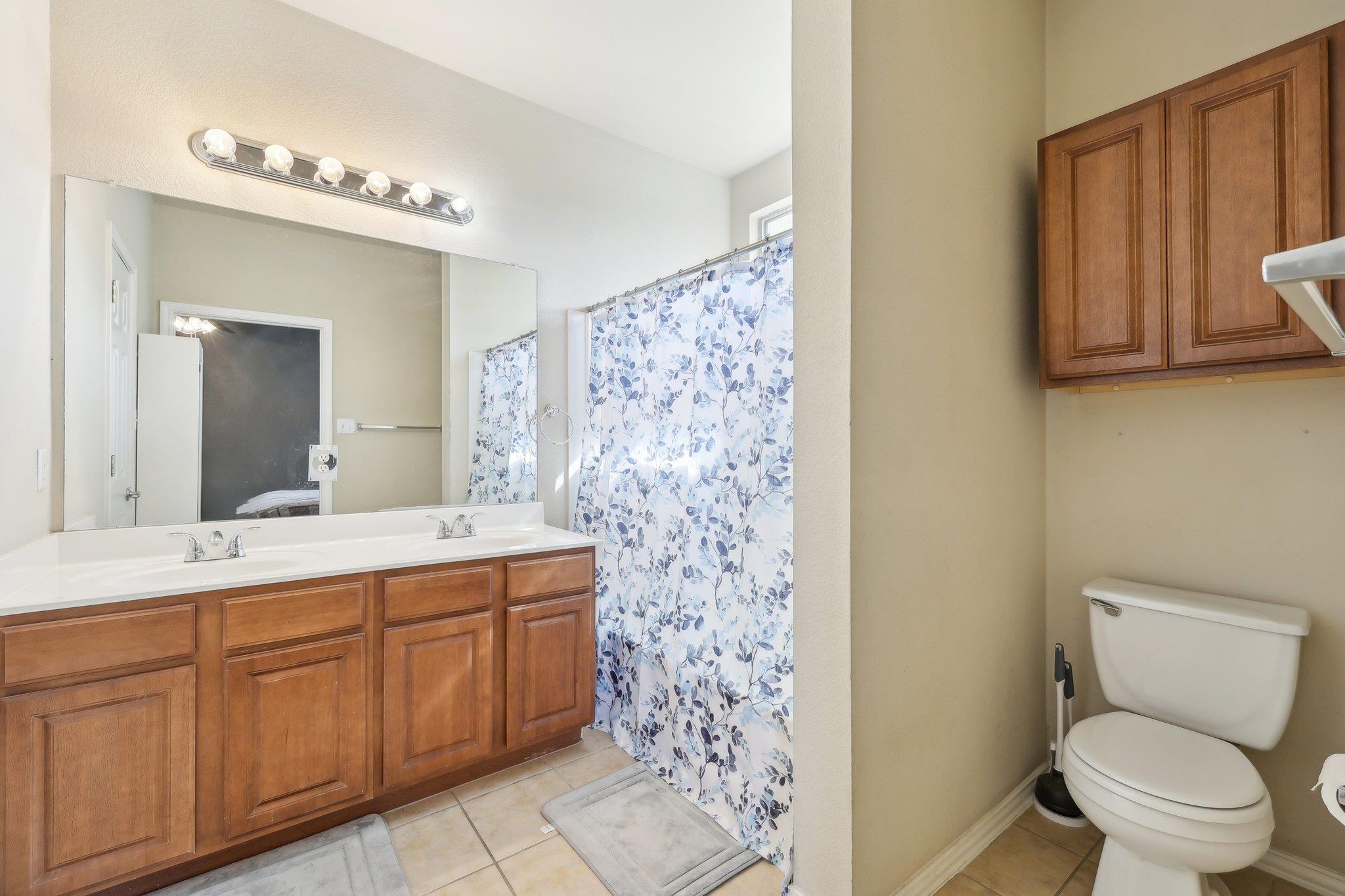 211 Almquist St, Hutto, TX 78634