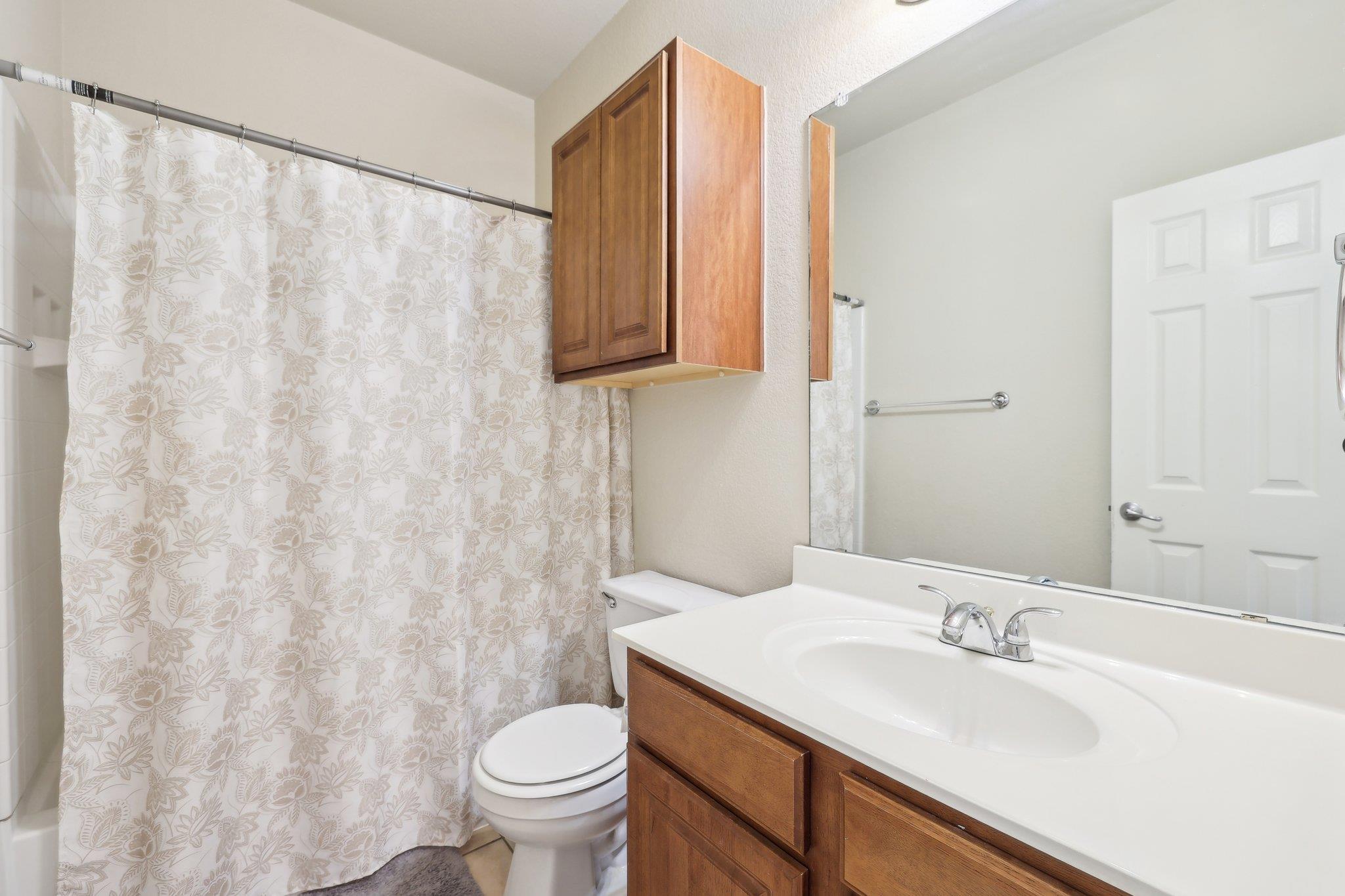 211 Almquist St, Hutto, TX 78634