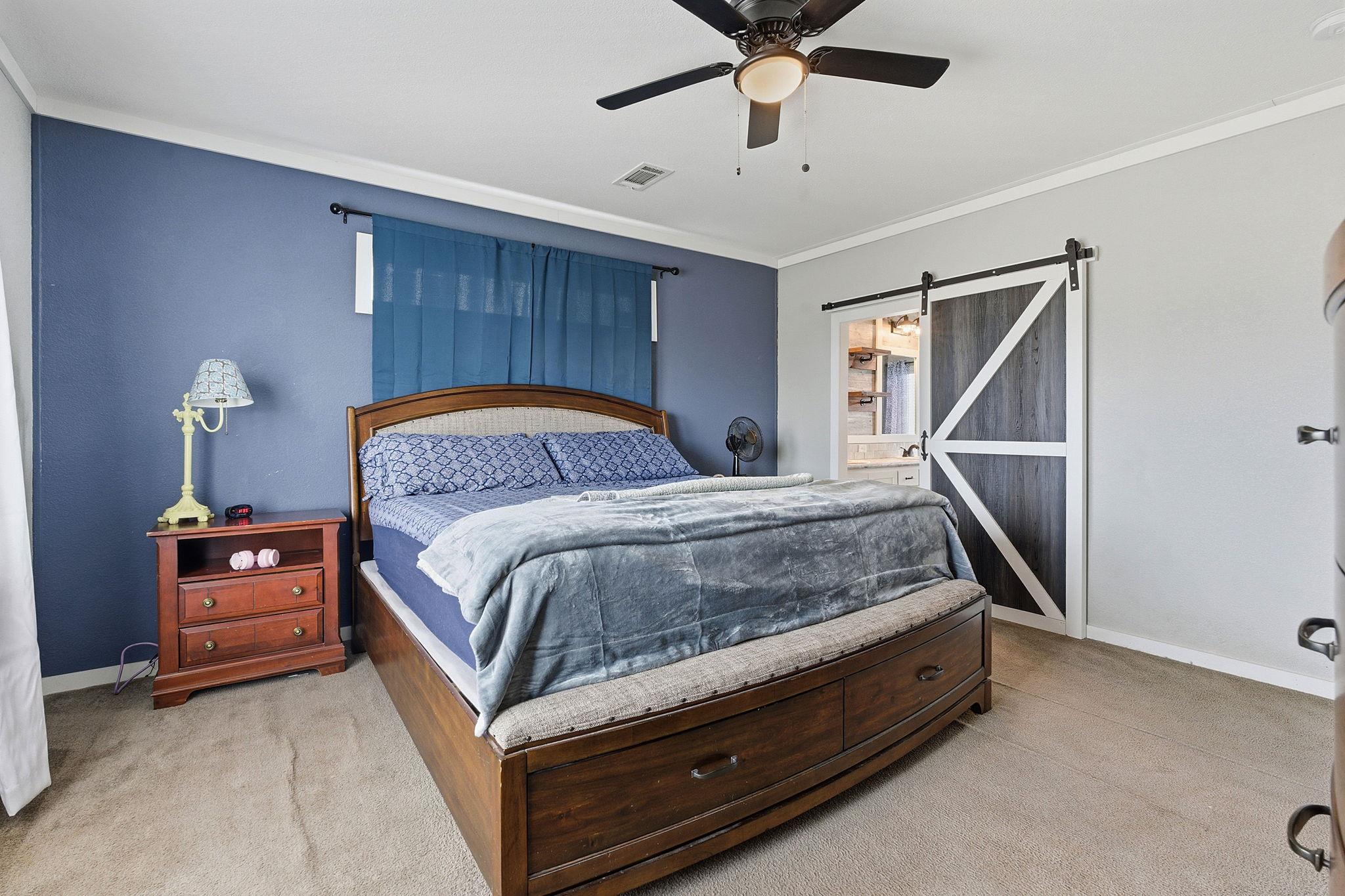 371 Lippe Ln, Niederwald, TX 78640