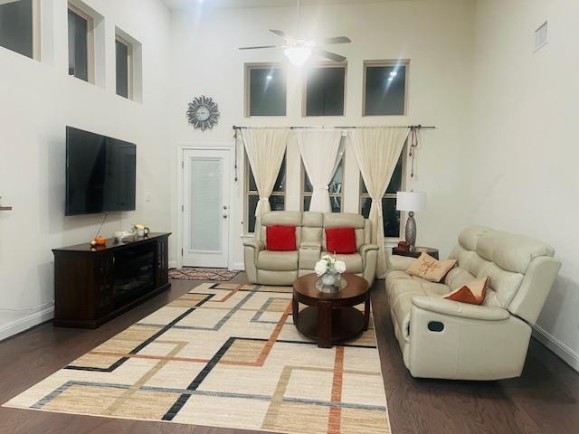 4429 Casa Robles Dr, Leander, TX 78641