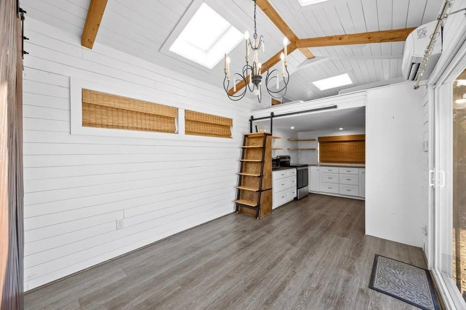 132-B County Road 247, Georgetown, TX 78633