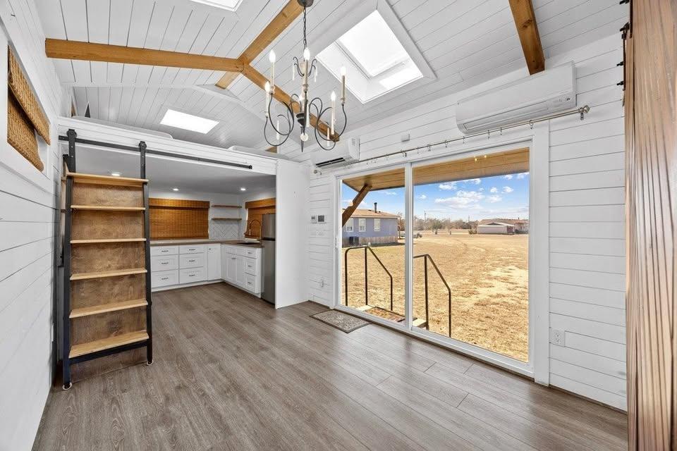 132-B County Road 247, Georgetown, TX 78633