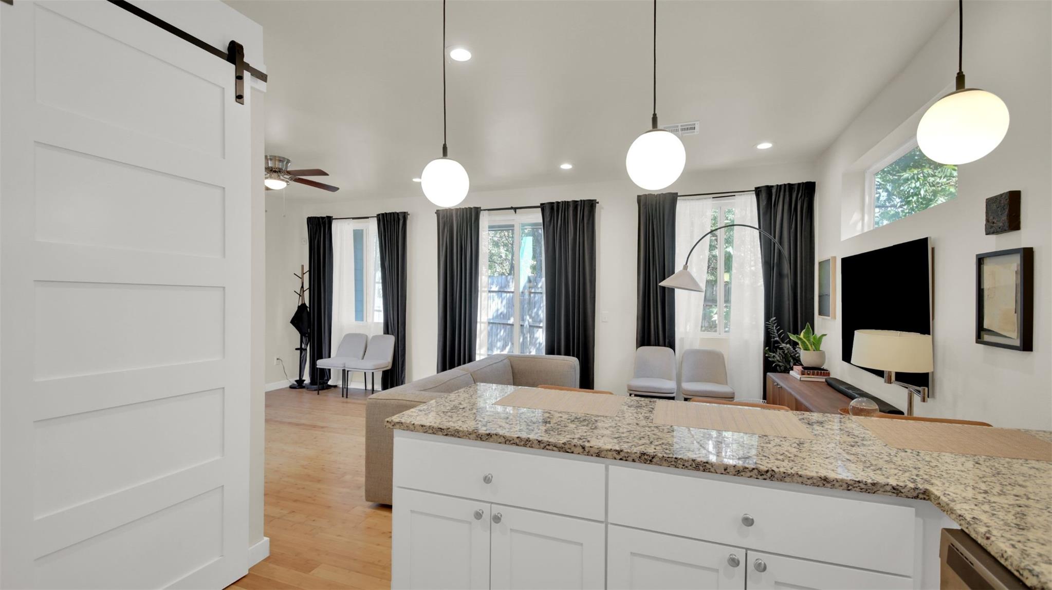 510 Blackson Ave # 2, Austin, TX 78752