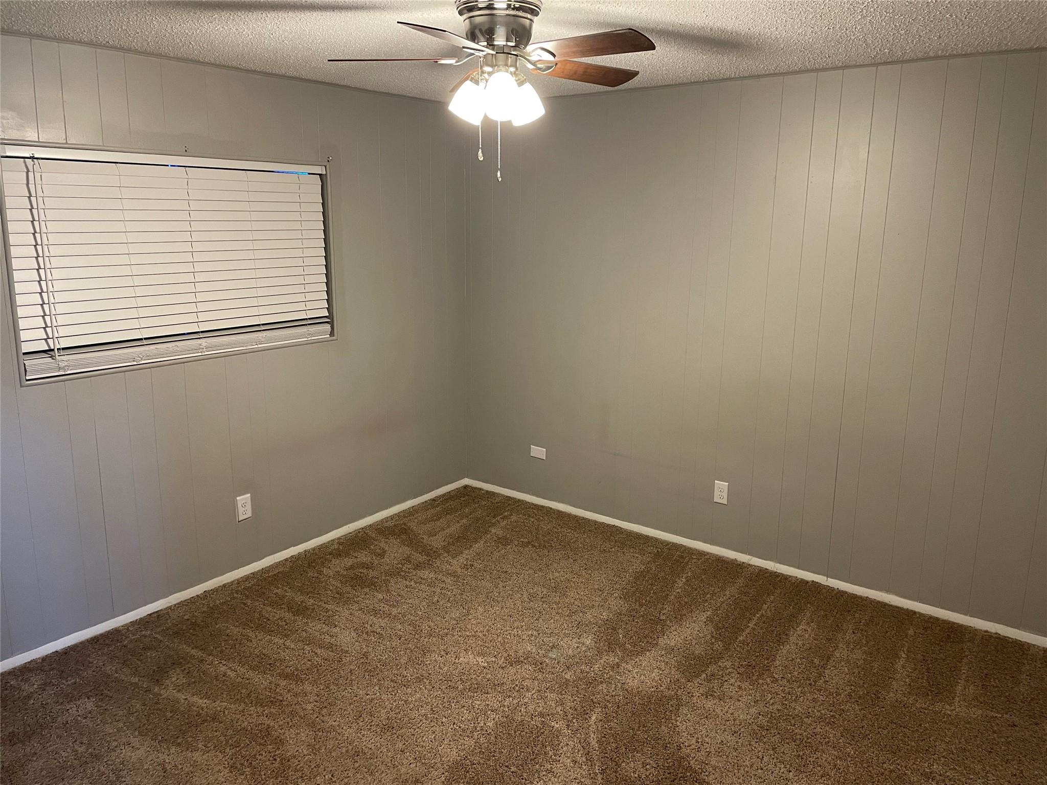 1209 Vance St # 12, Taylor, TX 76574