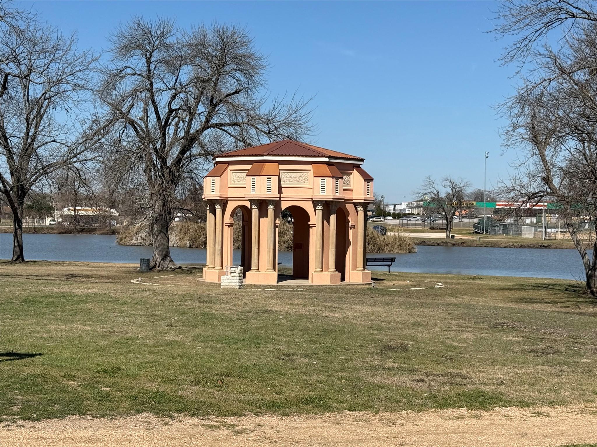 1209 Vance St # 12, Taylor, TX 76574