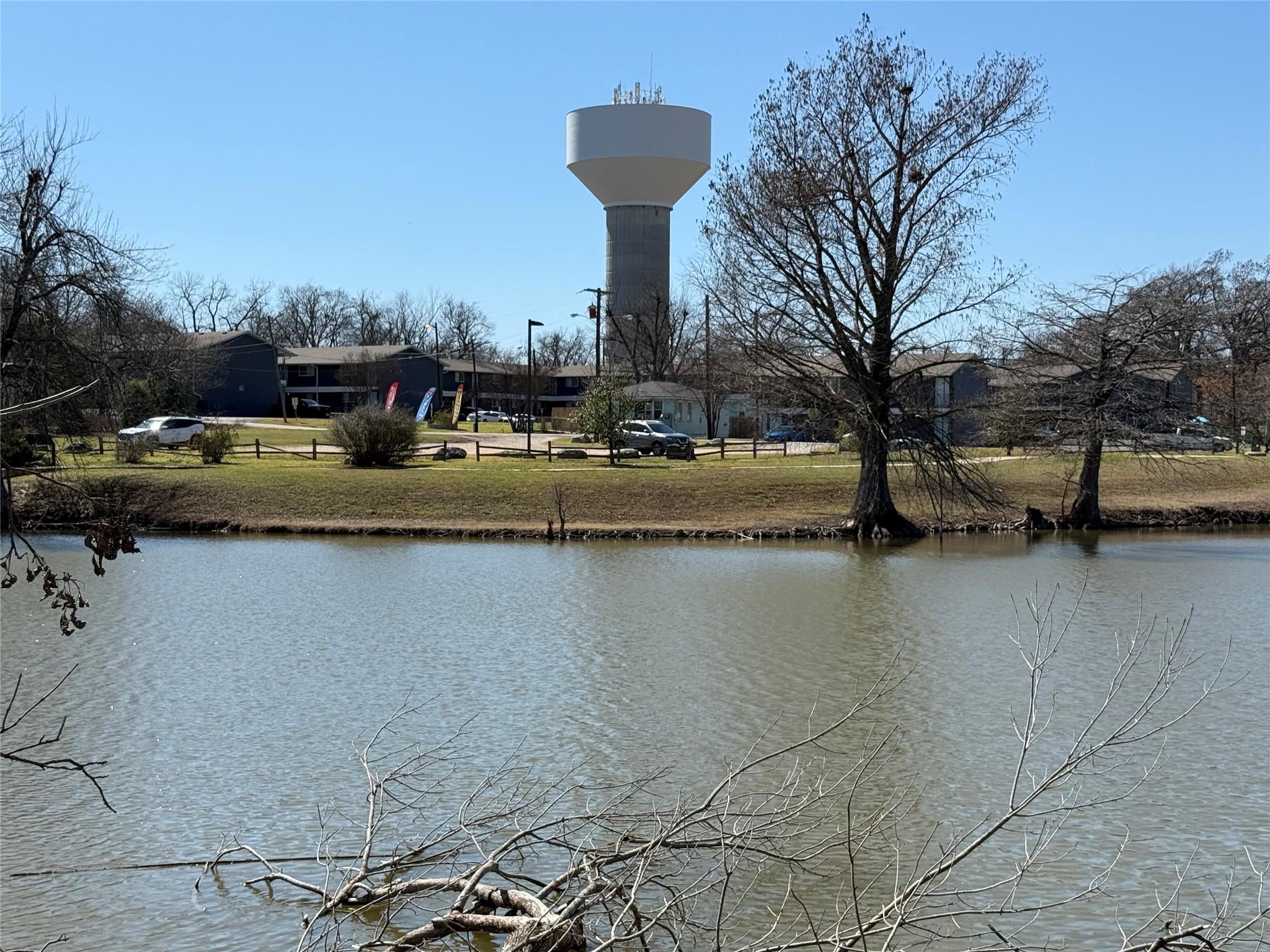 1209 Vance St # 12, Taylor, TX 76574