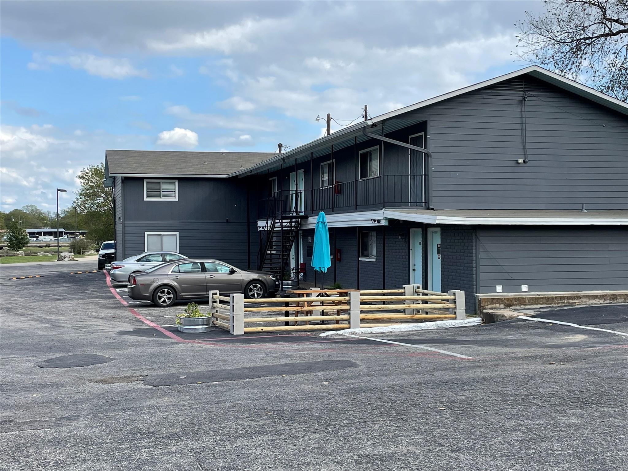 1209 Vance St # 12, Taylor, TX 76574