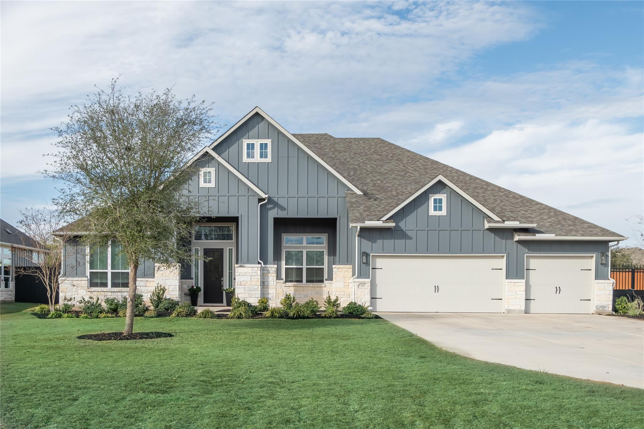 157 McNaughton Dr, Liberty Hill, TX 78642