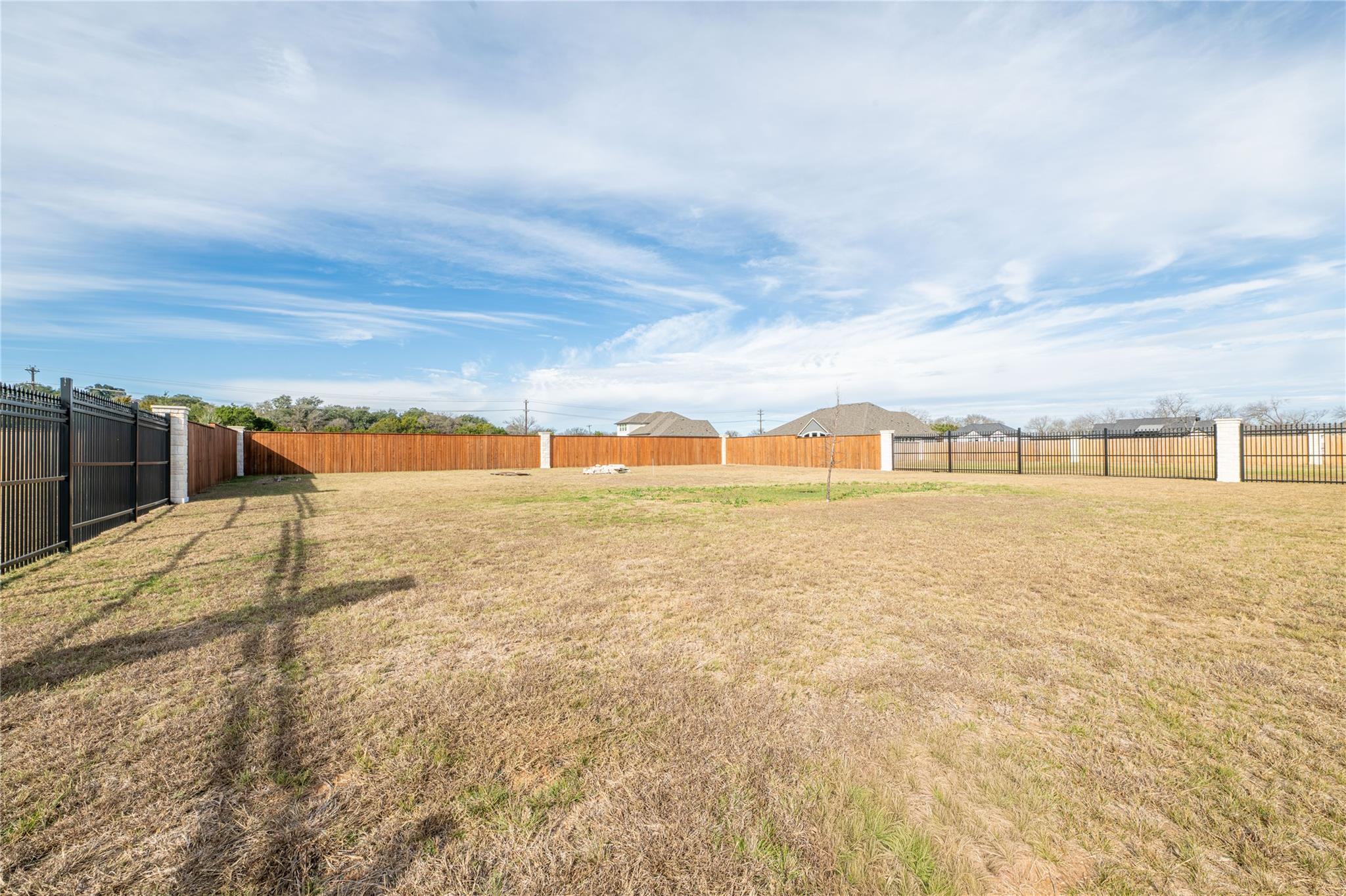 157 McNaughton Dr, Liberty Hill, TX 78642