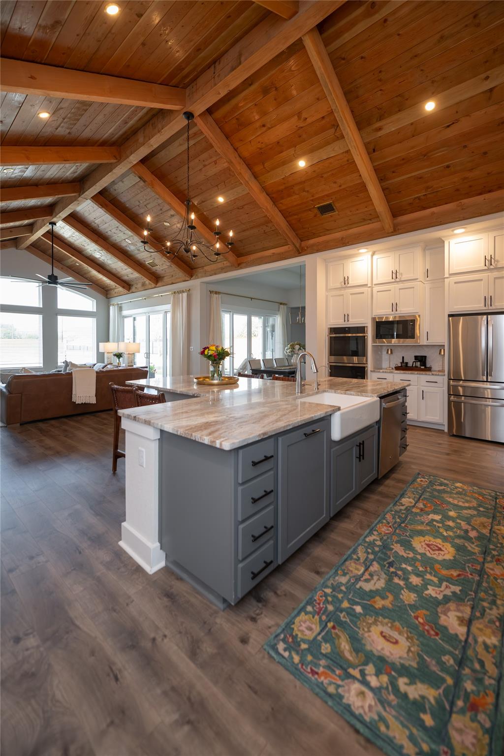 157 McNaughton Dr, Liberty Hill, TX 78642