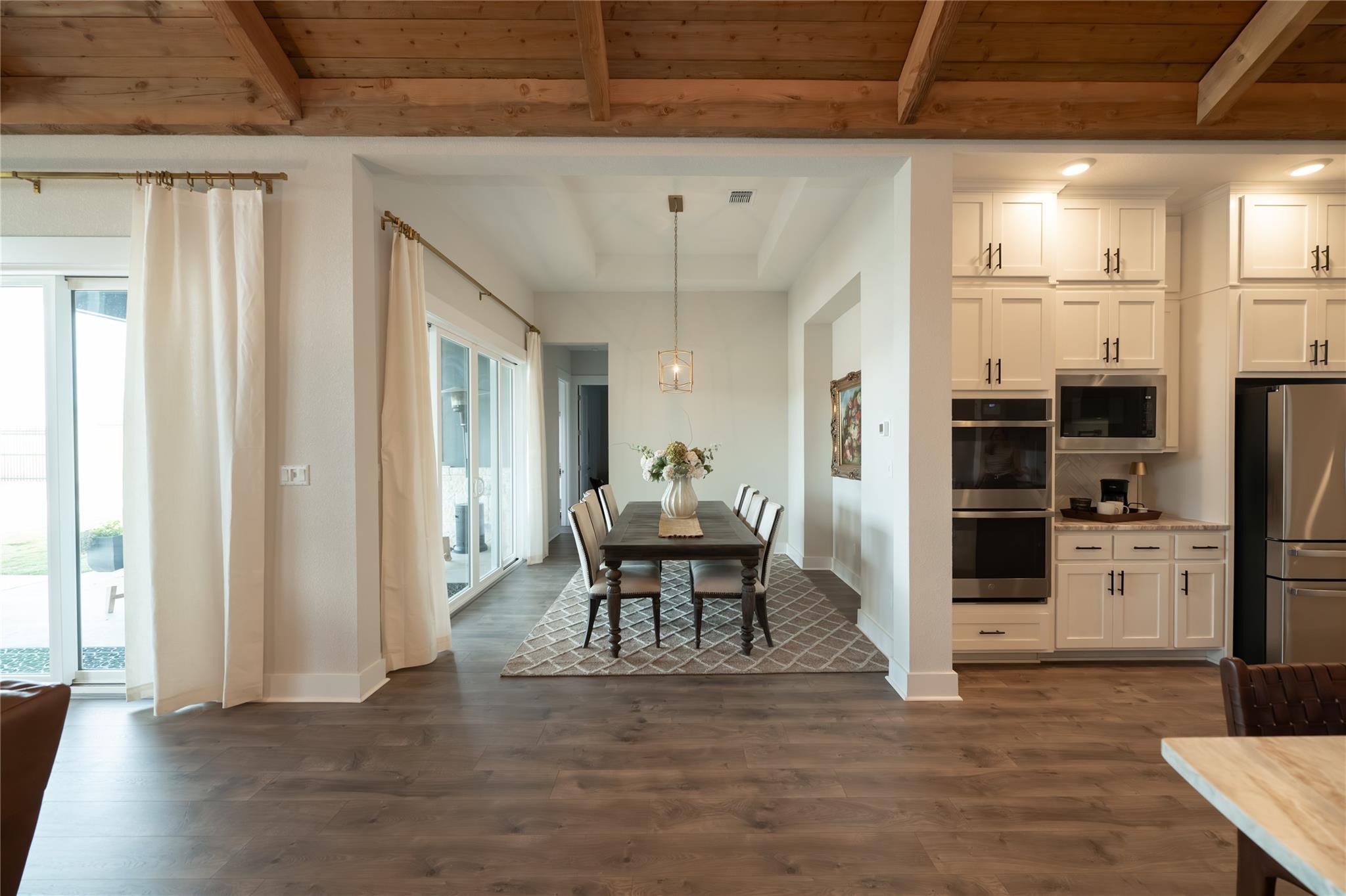 157 McNaughton Dr, Liberty Hill, TX 78642