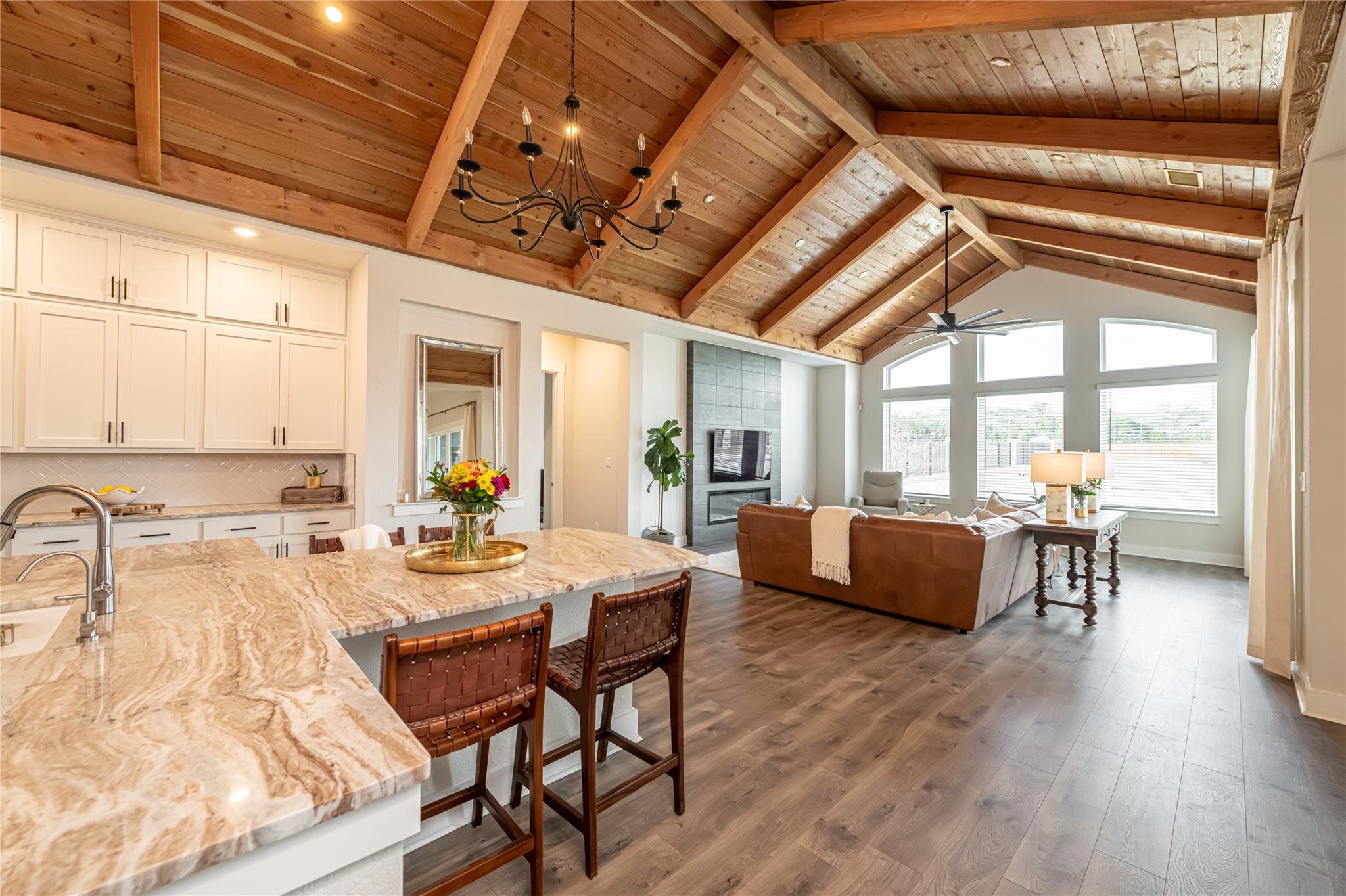 157 McNaughton Dr, Liberty Hill, TX 78642