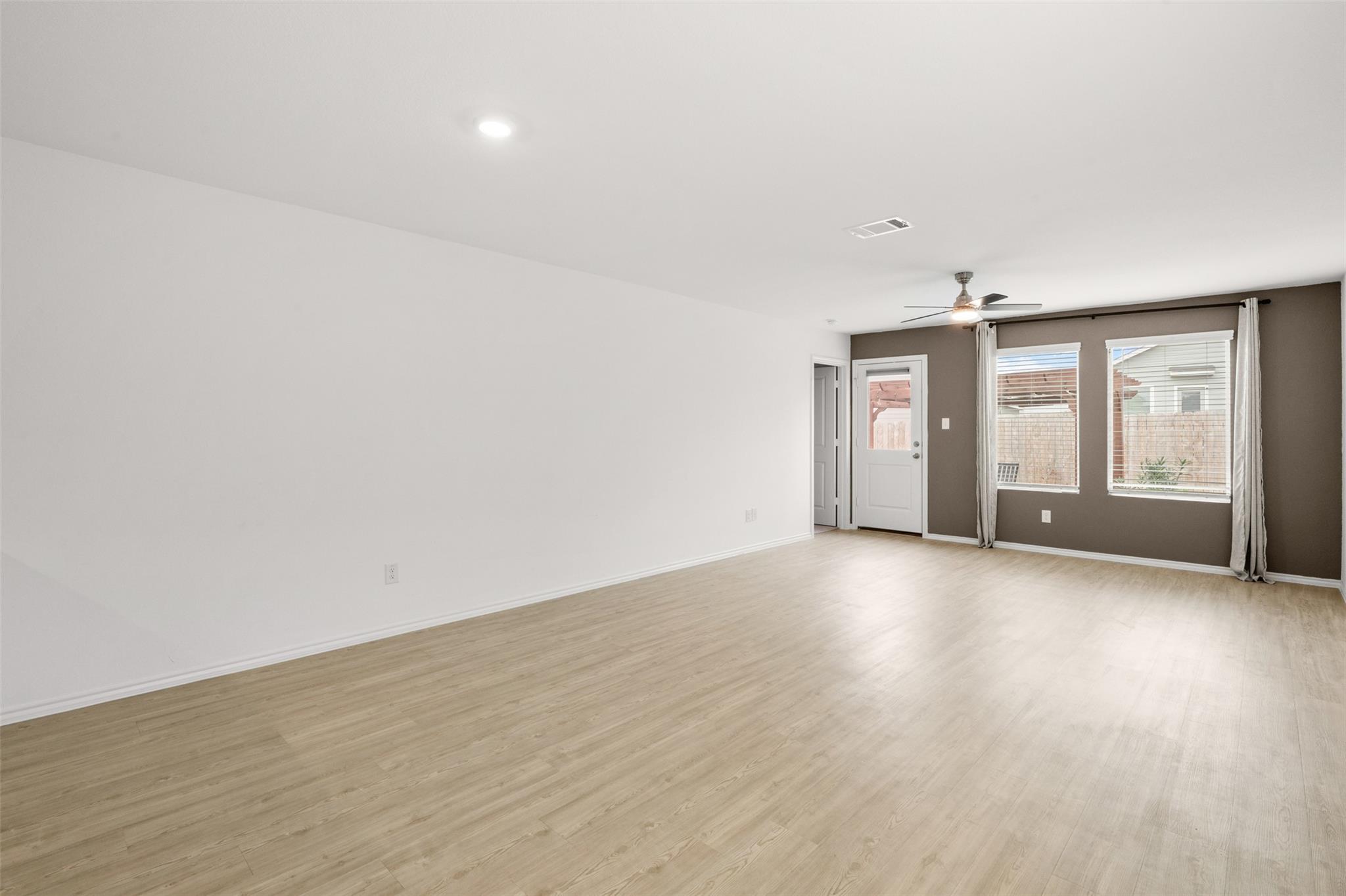 517 Texas Angel Way, Jarrell, TX 76537