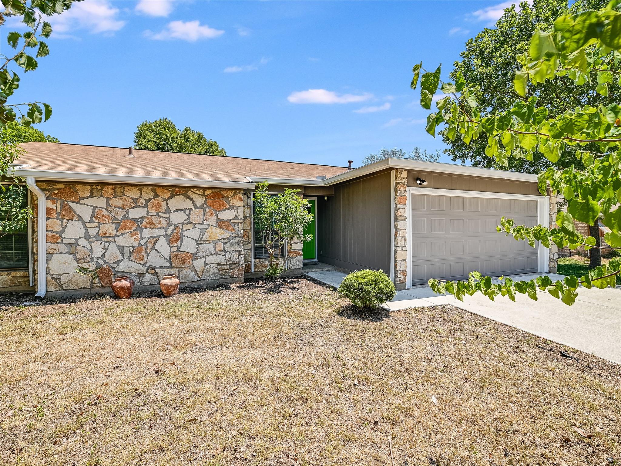 4004 Jaffna Cv, Austin, TX 78749