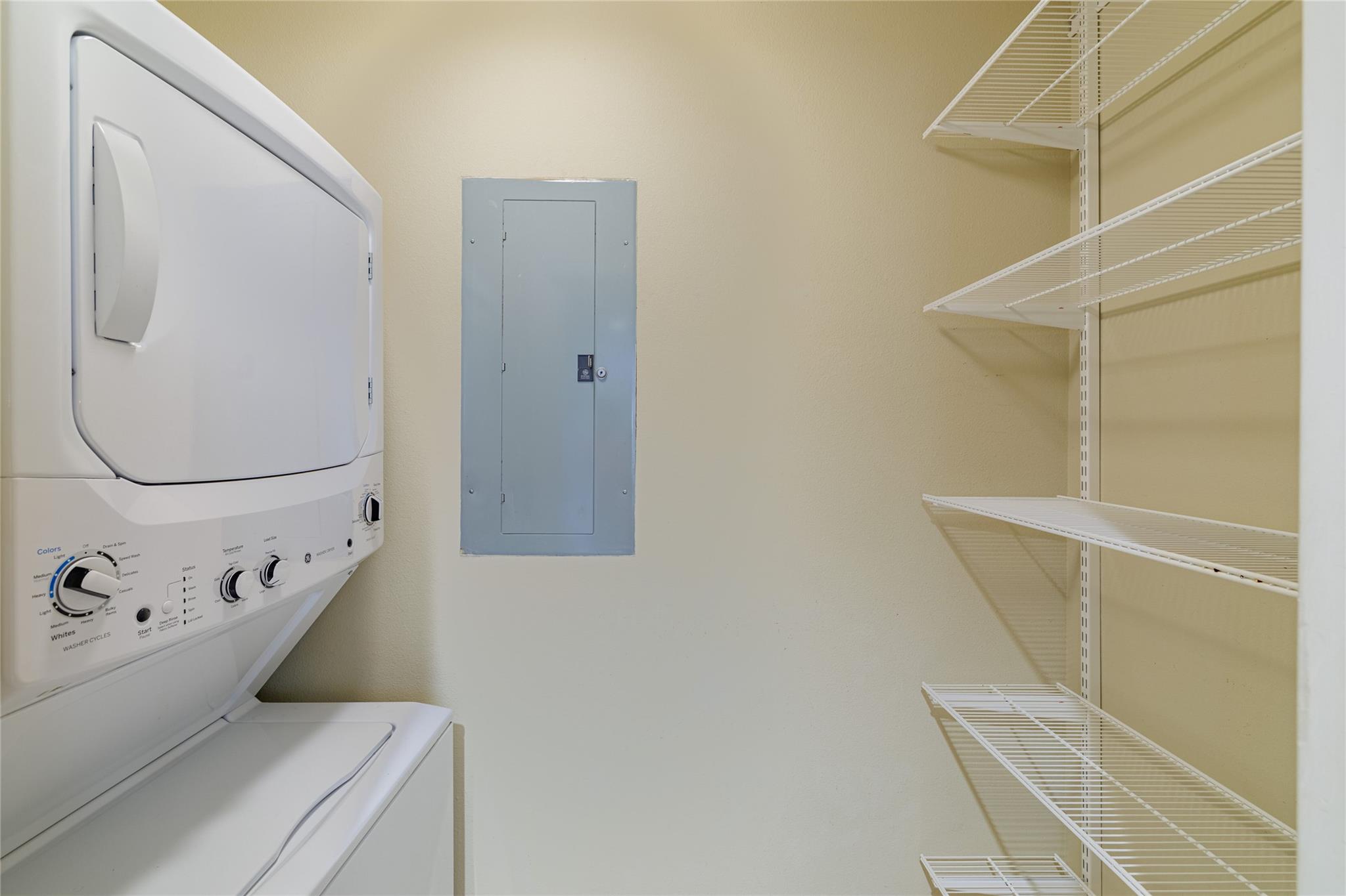 40 N Interstate 35 # 6D3, Austin, TX 78701