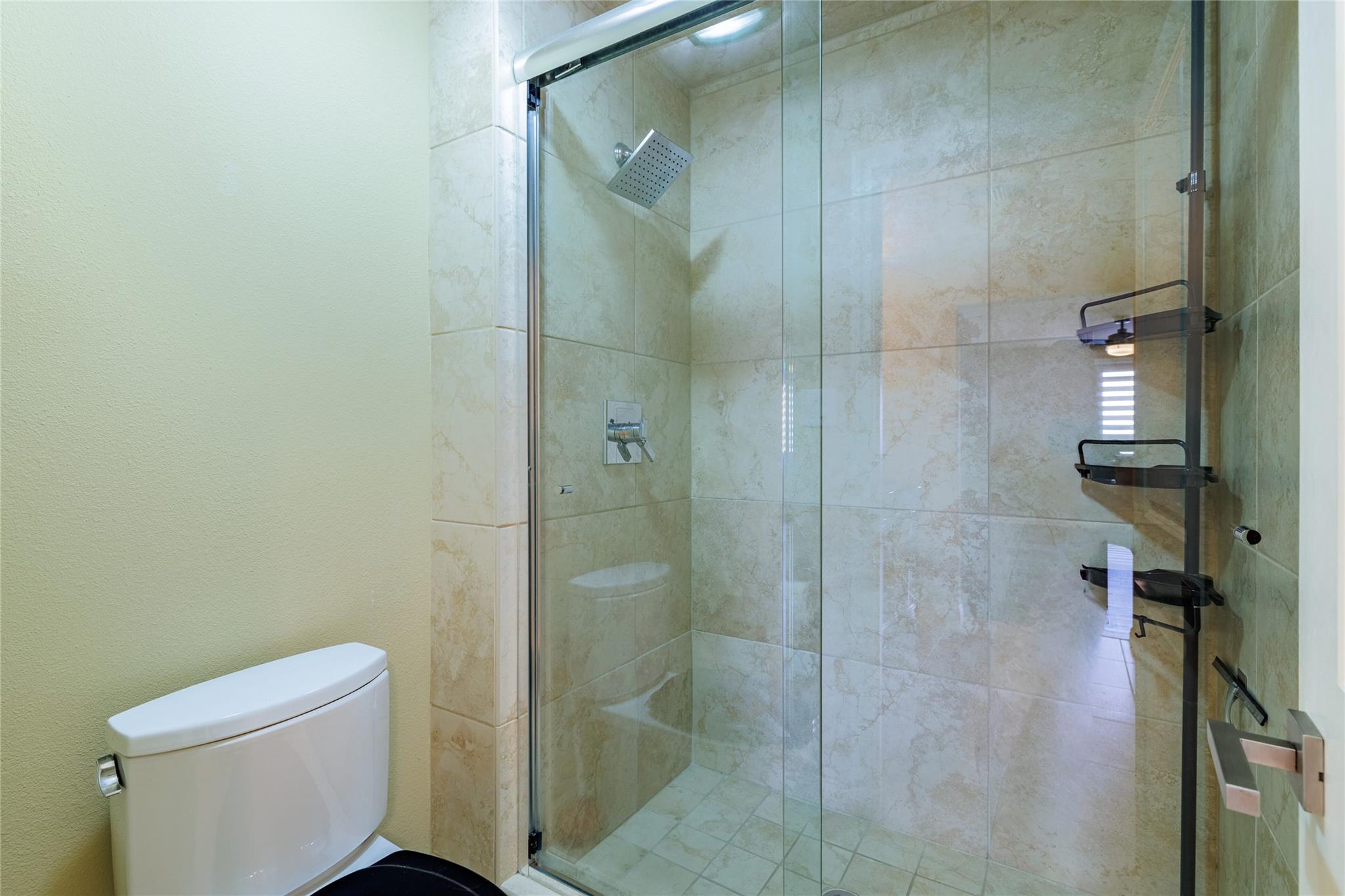 40 N Interstate 35 # 6D3, Austin, TX 78701