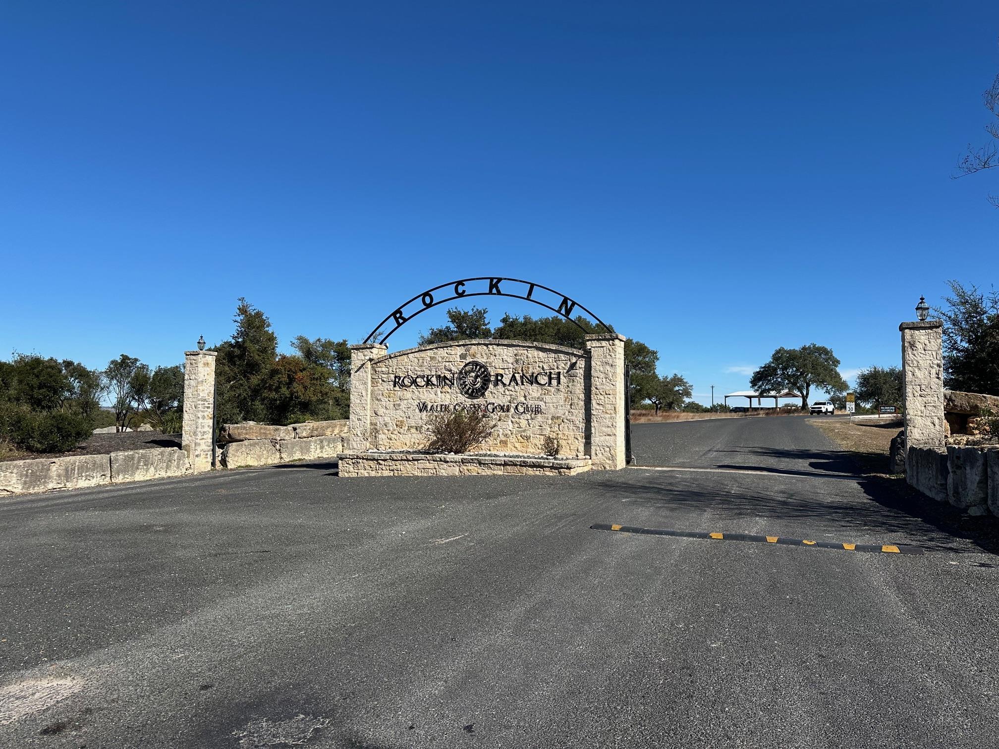 117 Warren Wallace, Blanco, TX 78606