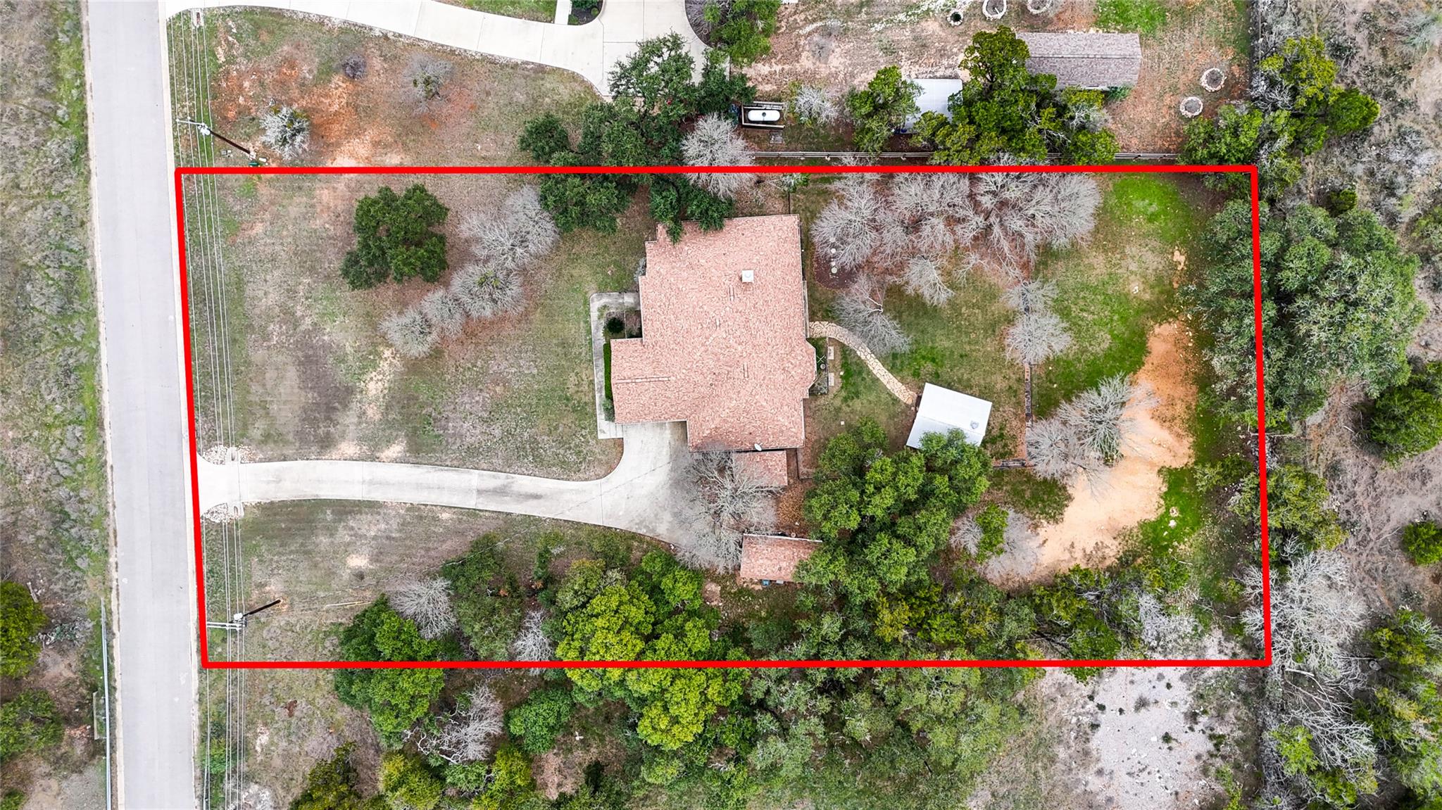 905 Mountain Dr, San Marcos, TX 78666