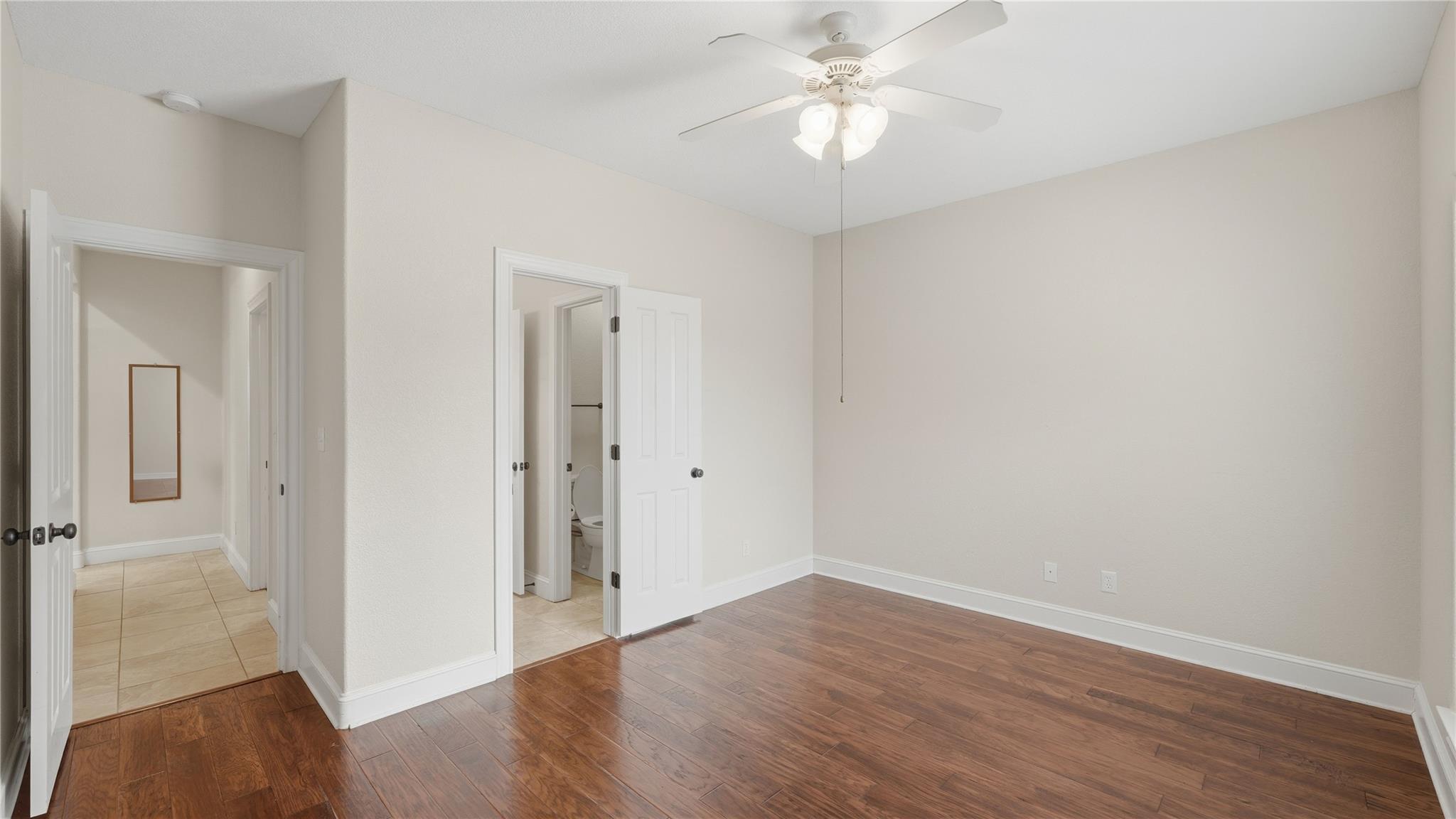 905 Mountain Dr, San Marcos, TX 78666