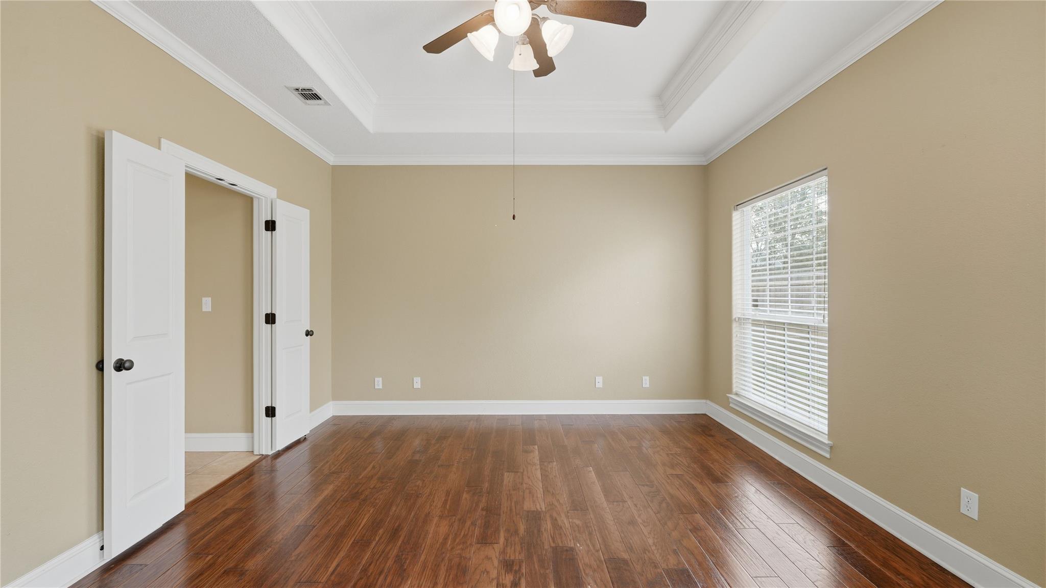 905 Mountain Dr, San Marcos, TX 78666