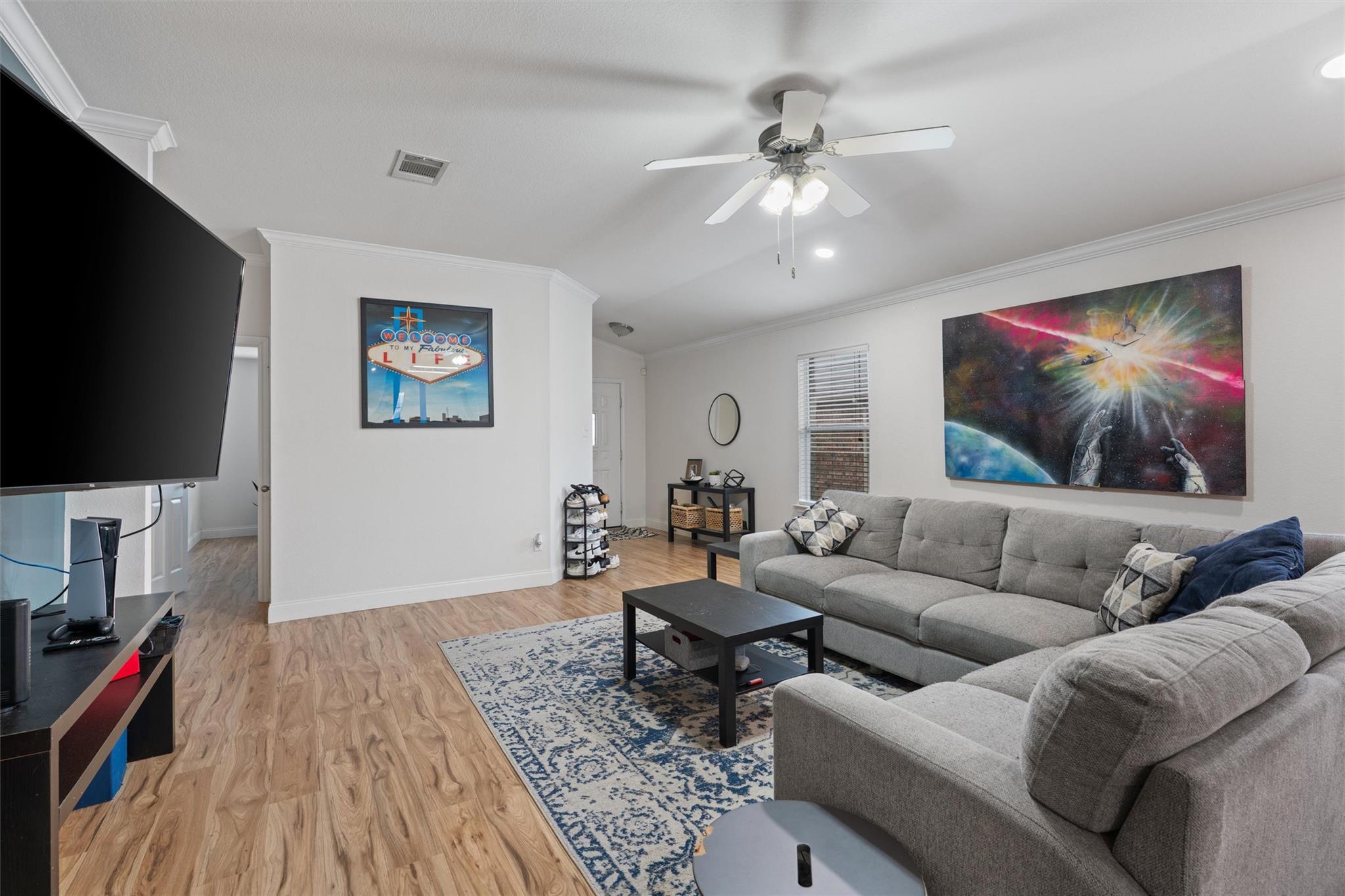 208 Banner Ave, Leander, TX 78641