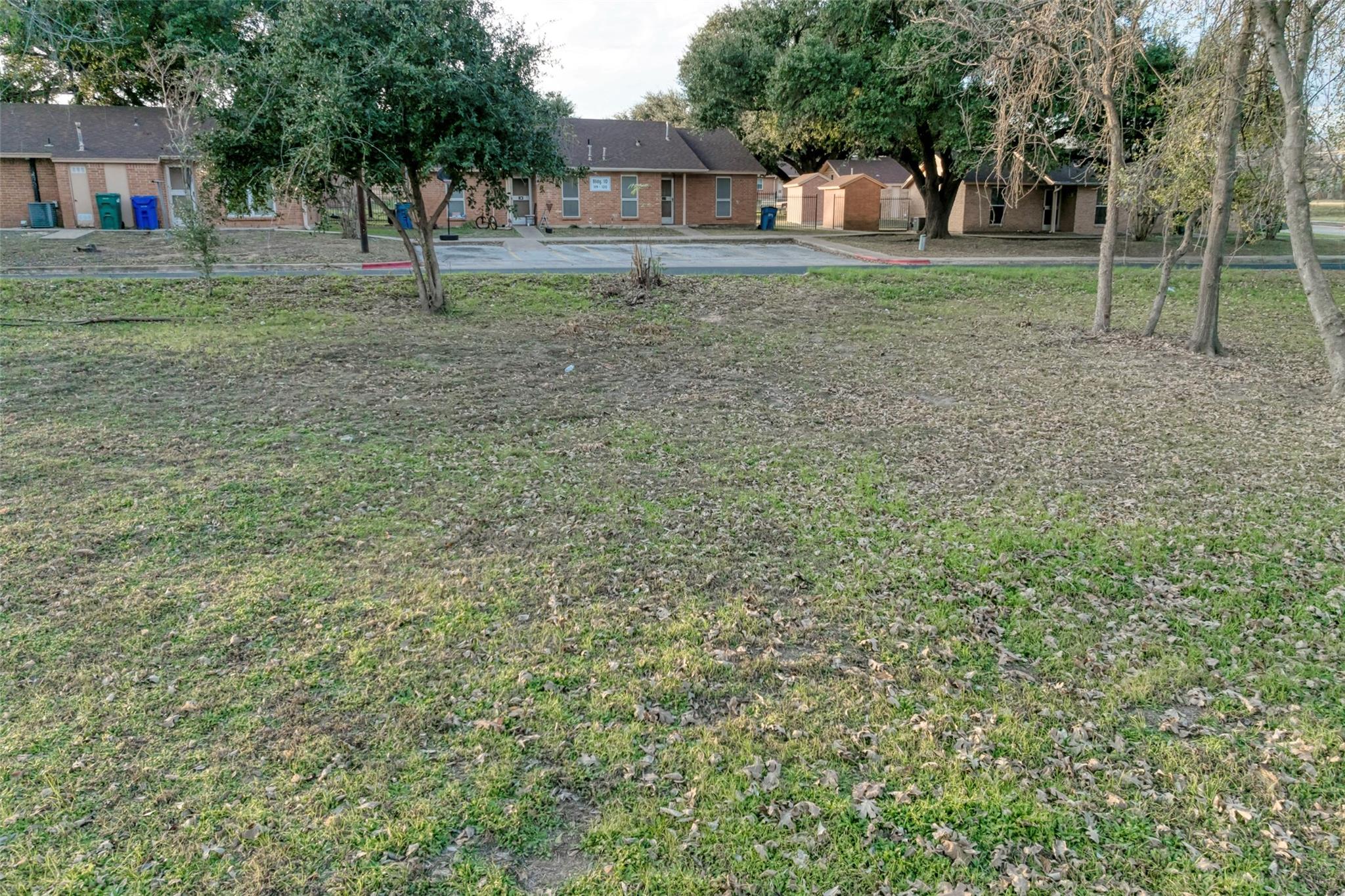 Lot 3 E Alamo St, Elgin, TX 78621