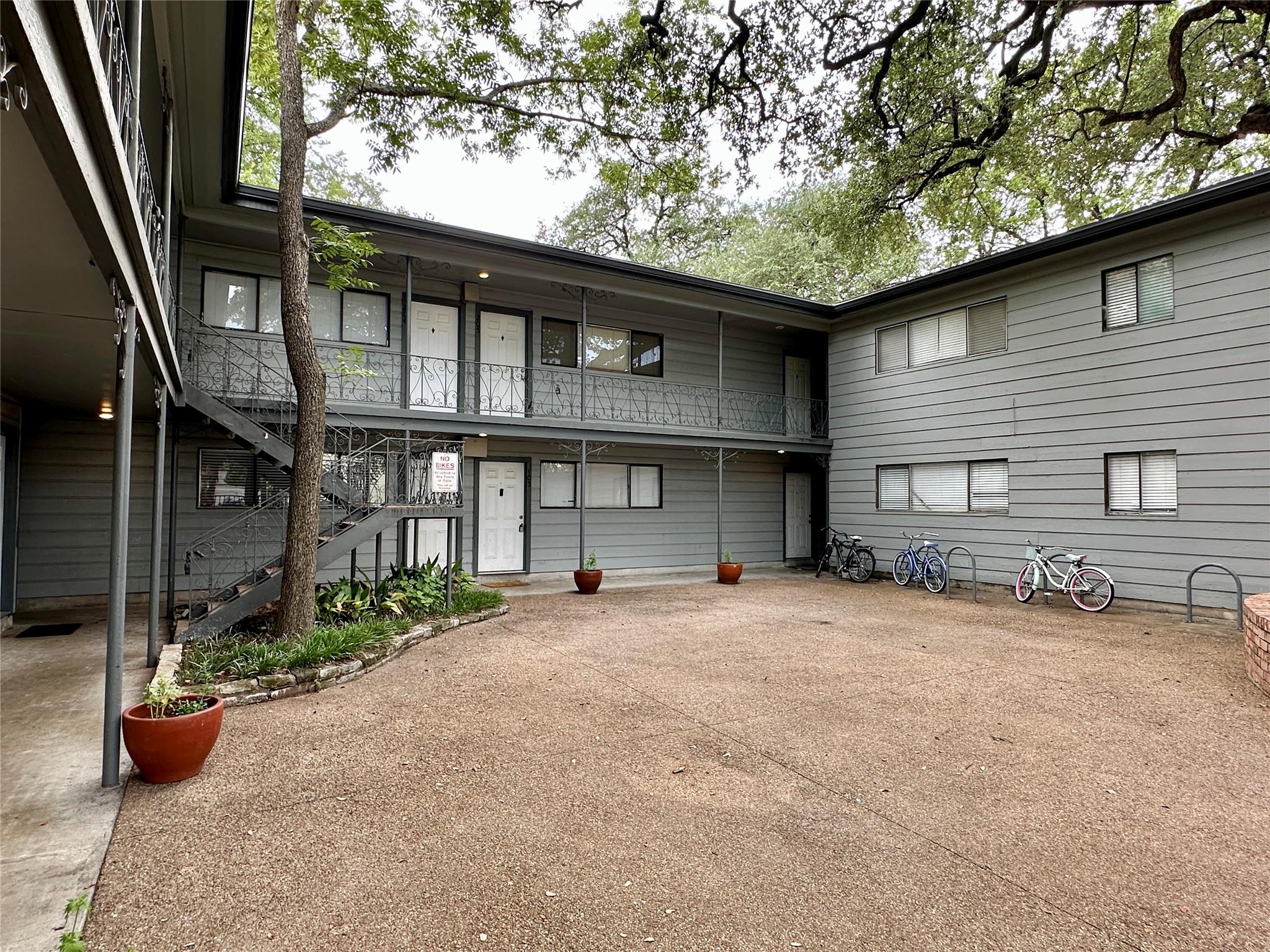 803 W 28th St # 106, Austin, TX 78705
