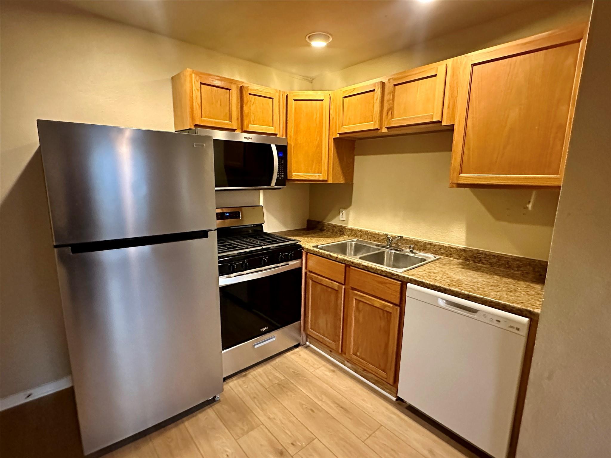 803 W 28th St # 106, Austin, TX 78705