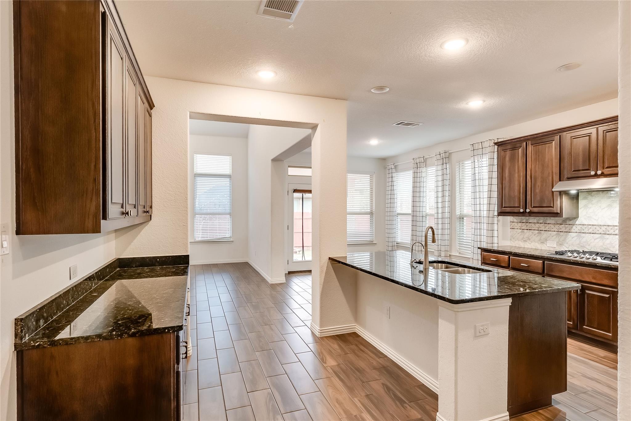 2908 Consuelo Way, Round Rock, TX 78665