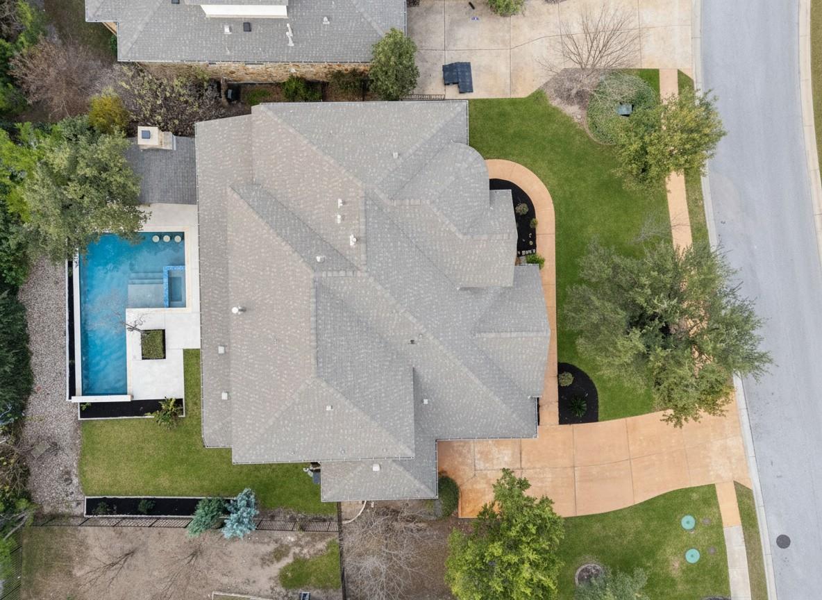 302 Duffy Ln, Lakeway, TX 78738