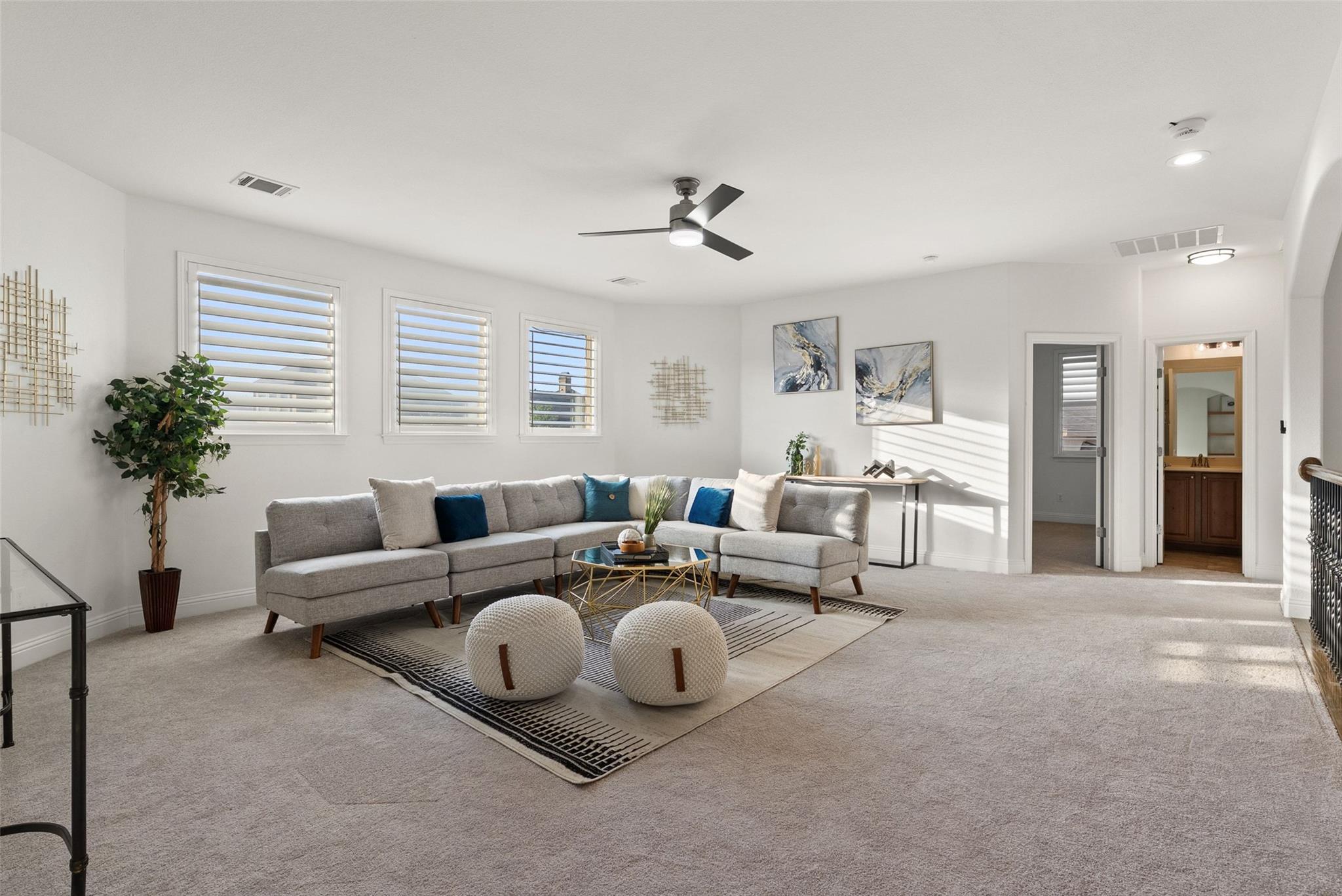 302 Duffy Ln, Lakeway, TX 78738