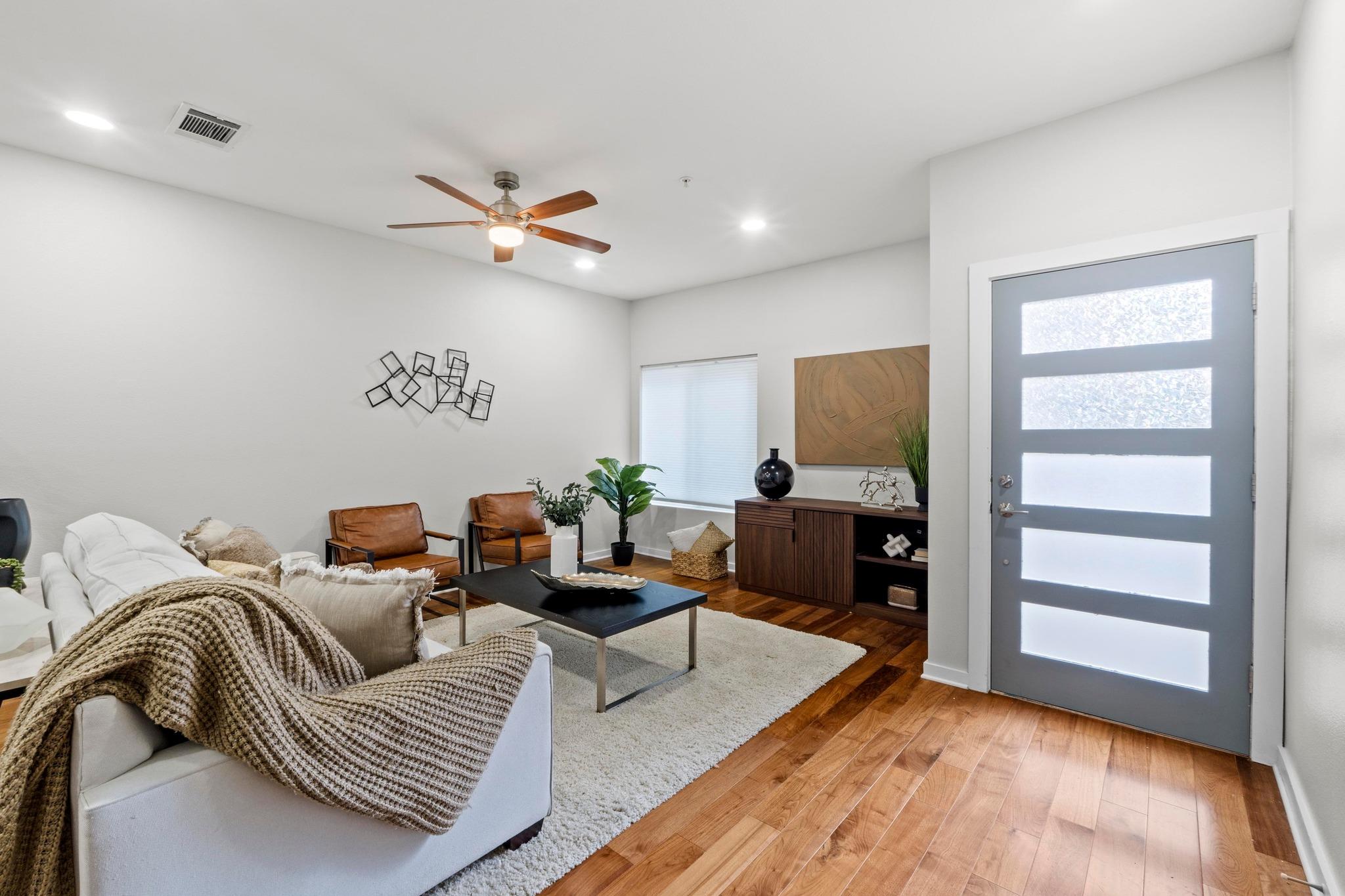 503 Swanee Dr # 19, Austin, TX 78752